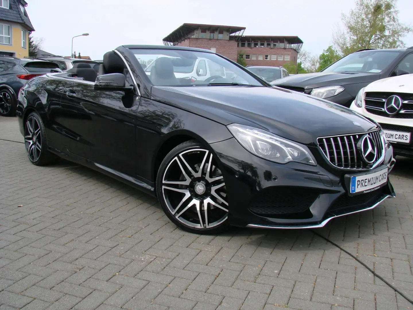 Mercedes-Benz E 350 Cabrio AMG Sportpaket Navi Leder LED Negro - 1
