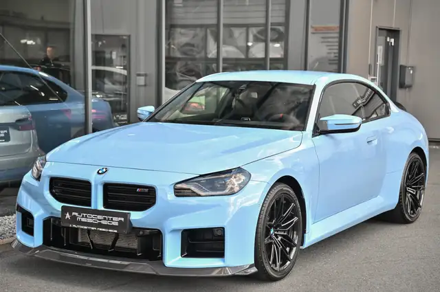 BMW M2 view 2