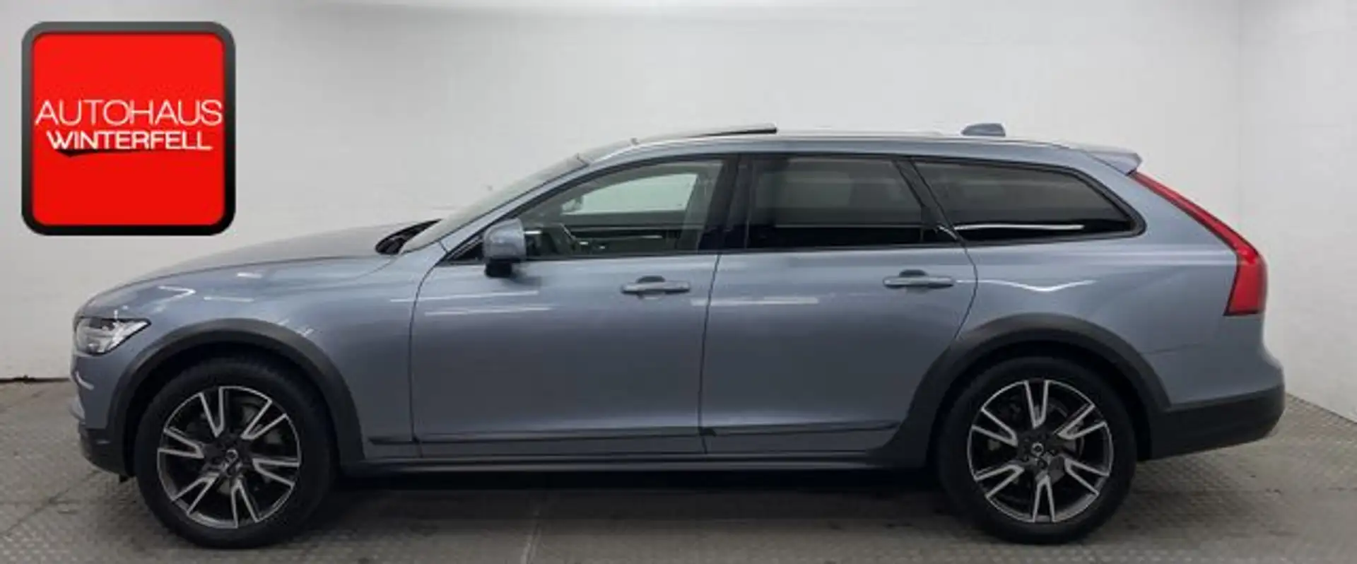 Volvo V90 Cross Country D4 AWD PANO+KAMERA+KEYLESS+LED Blau - 2