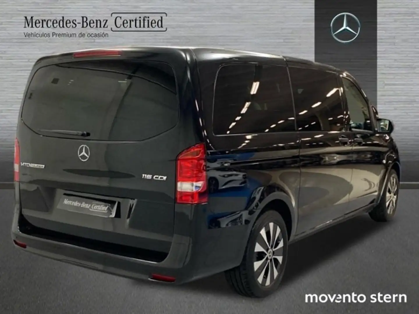 Mercedes-Benz Vito Furgón 116CDI Select Extralarga Negro - 2