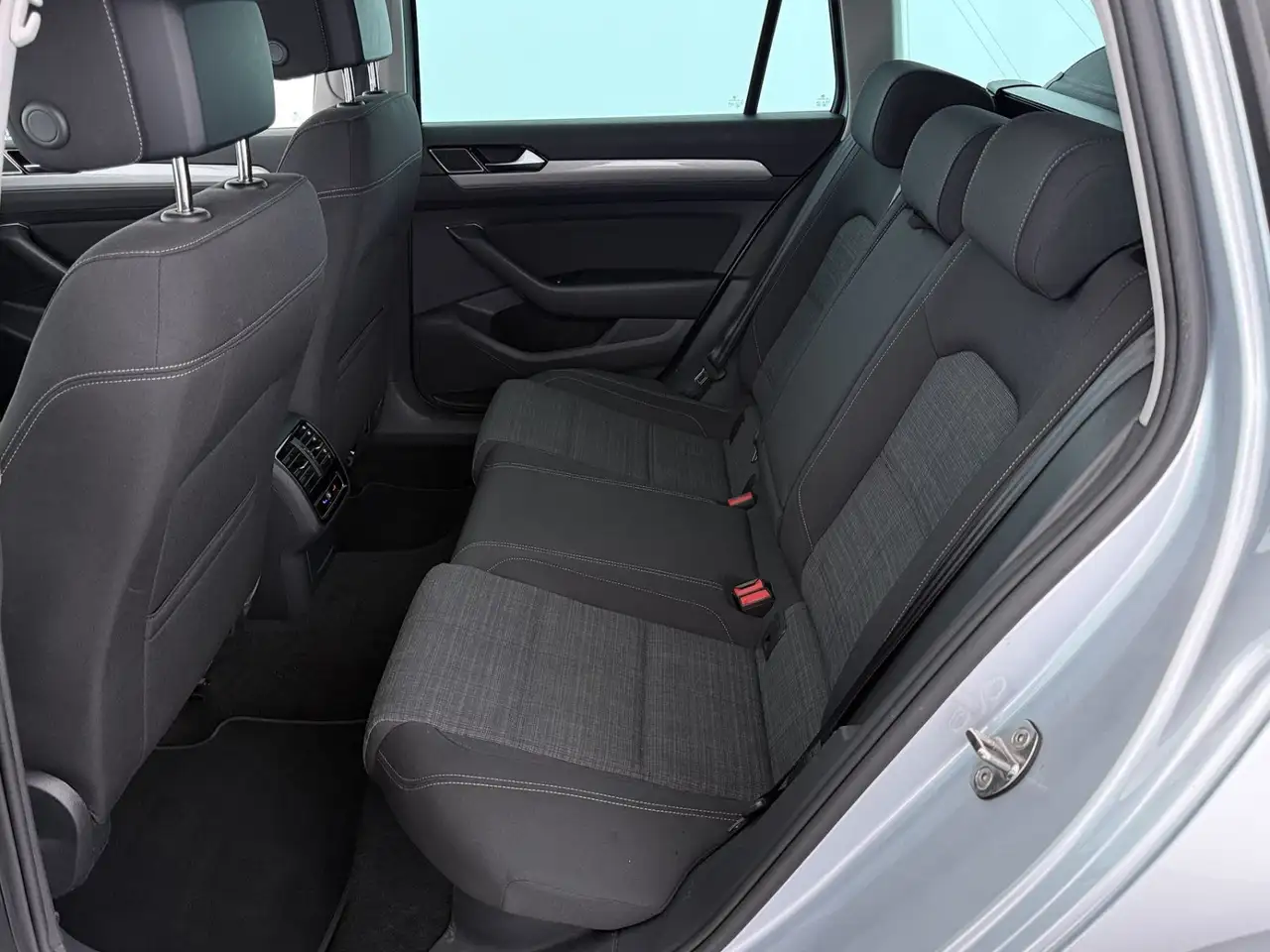 Volkswagen Passat 2.0 TDI 4Motion Business Aut LED, миниатюра 25