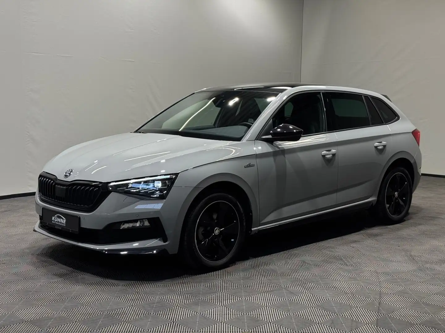 Skoda Scala Monte Carlo 1.5 TSI DSG | MATRIX NAVI PANO Grau - 2