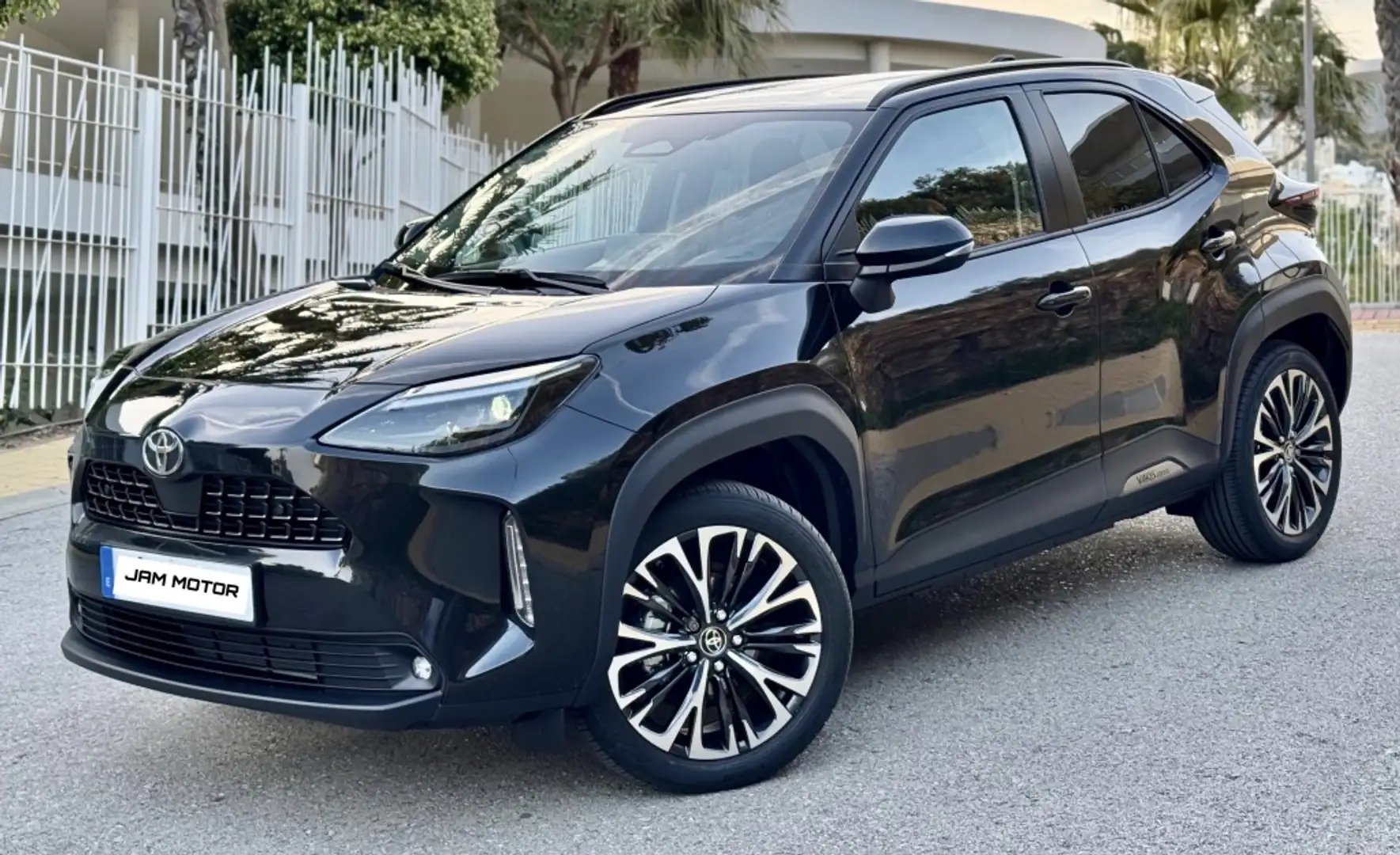 Toyota Yaris Cross 120H Business Plus Negro - 2