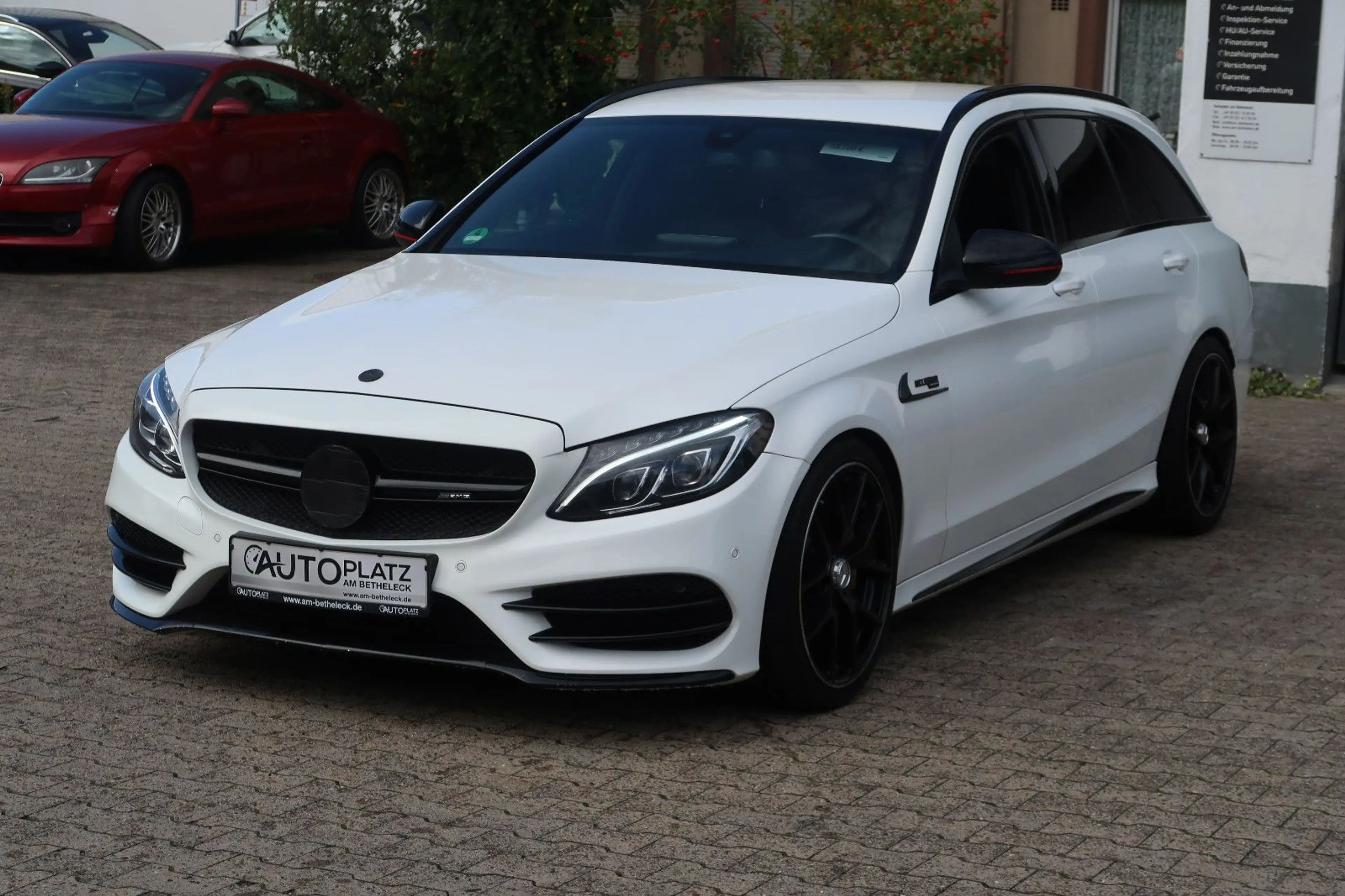 Mercedes-Benz C 250 T *AMG * BURMESTER * TÜV 08/27 — photo 2