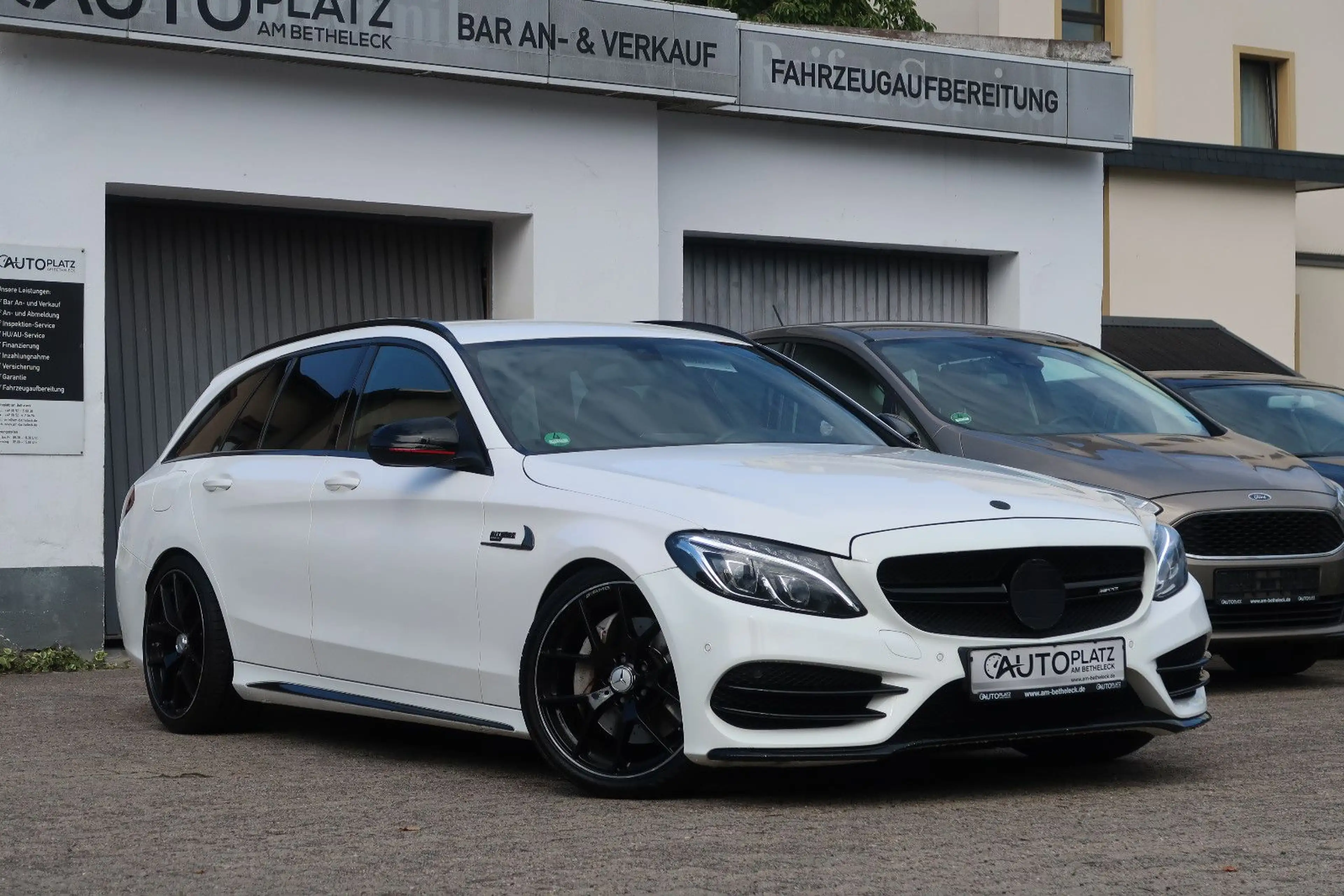 Mercedes-Benz C 250 T *AMG * BURMESTER * TÜV 08/27