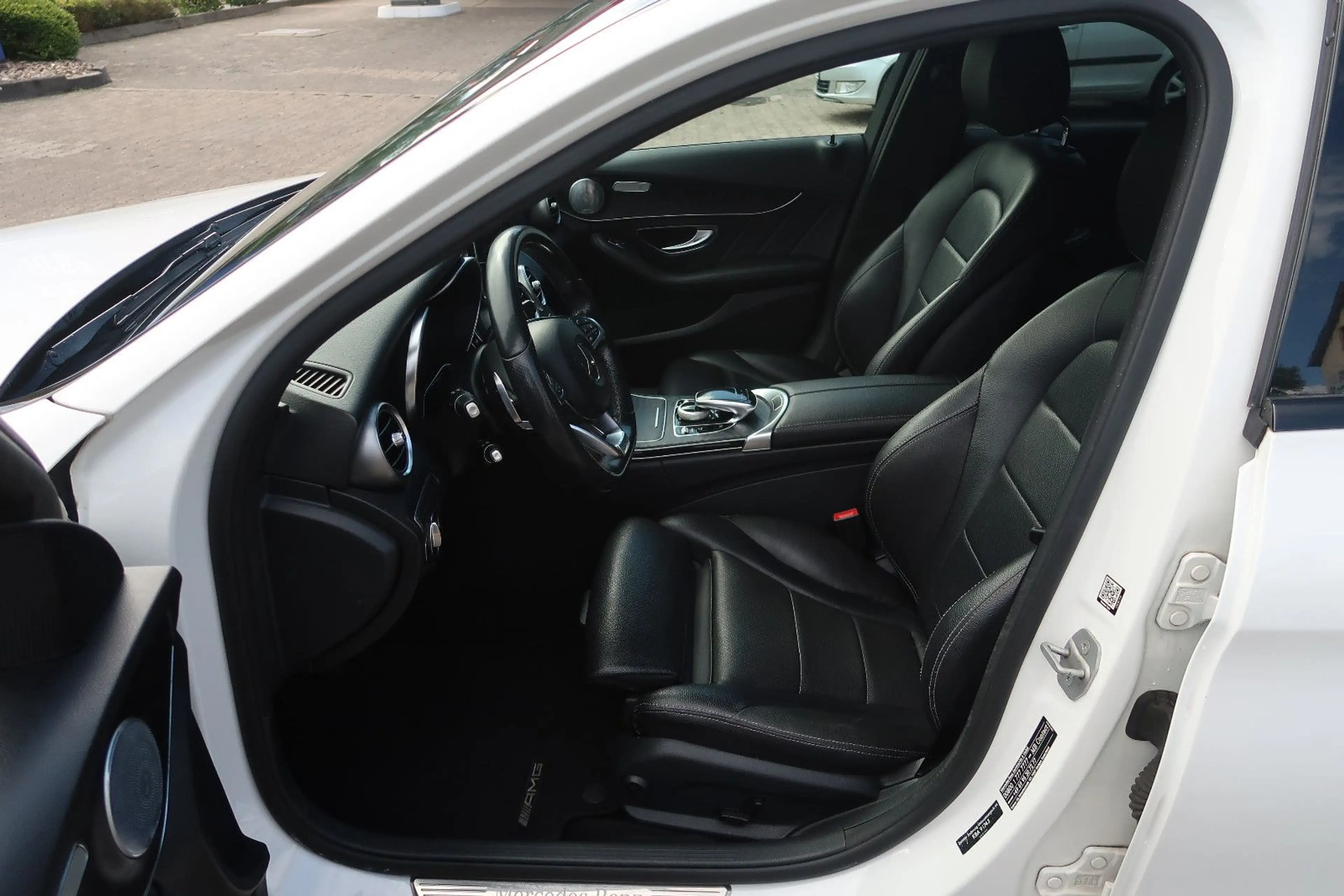 Mercedes-Benz C 250 T *AMG * BURMESTER * TÜV 08/27 — photo 11