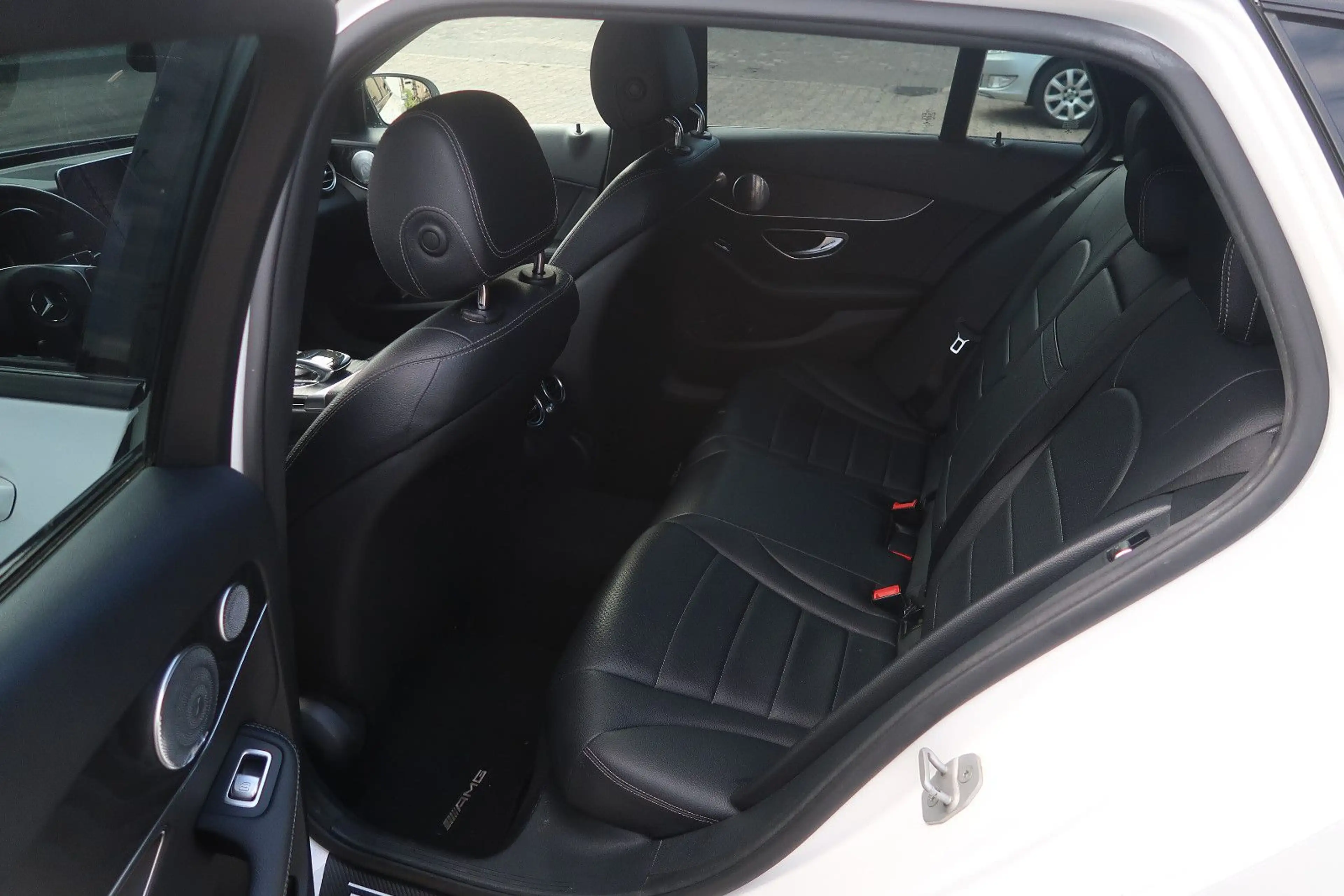 Mercedes-Benz C 250 T *AMG * BURMESTER * TÜV 08/27 — photo 13