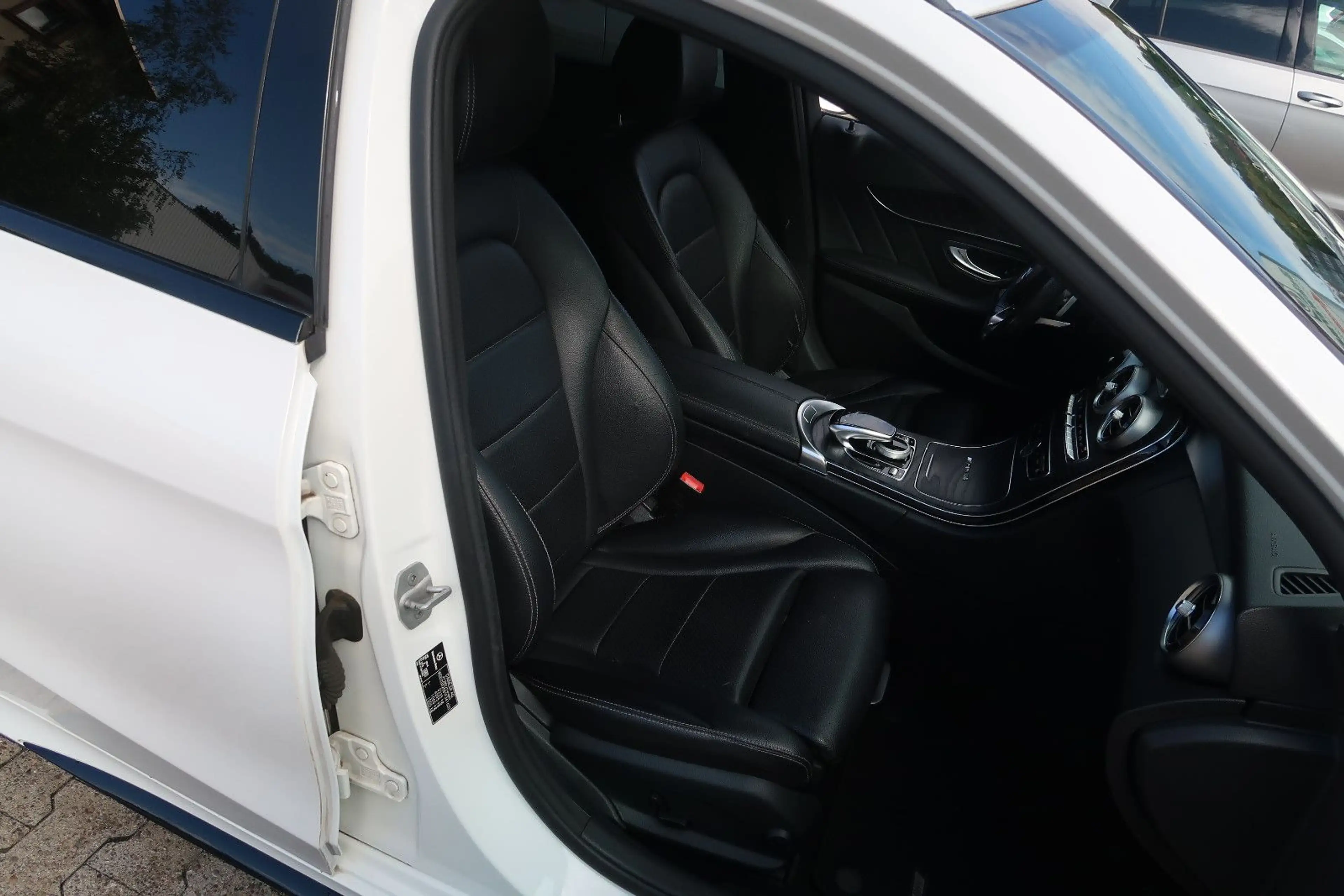 Mercedes-Benz C 250 T *AMG * BURMESTER * TÜV 08/27 — photo 12