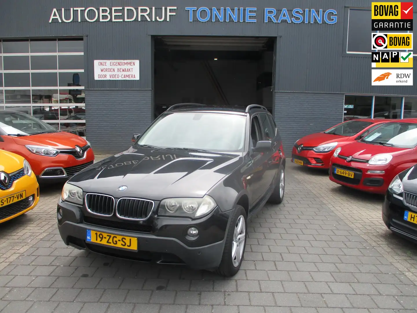 BMW X3 2.0i Executive Noir - 1