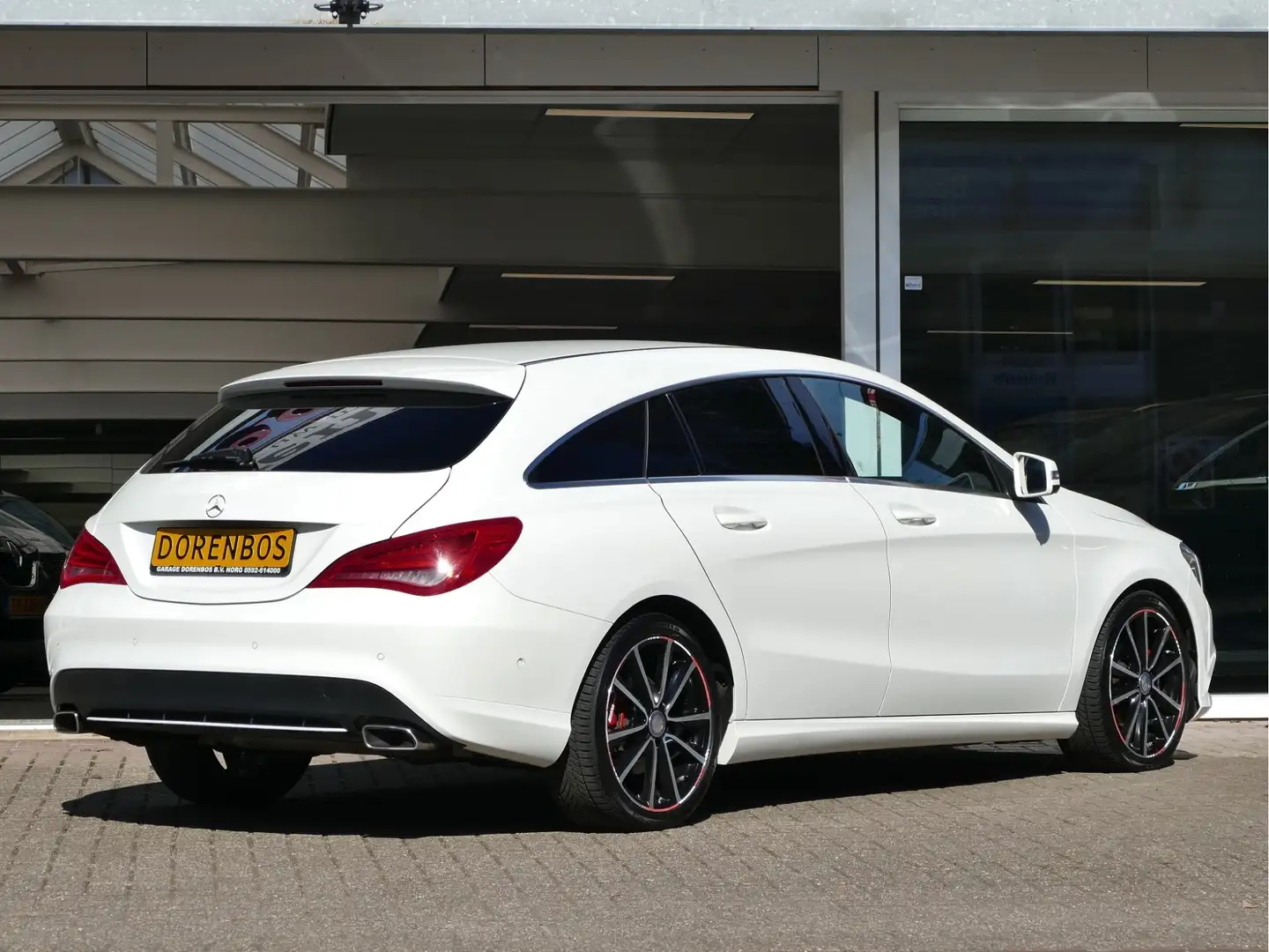 Mercedes-Benz CLA 180 Shooting Brake Edition AMG-line | achteruitrijcame Blanc - 2