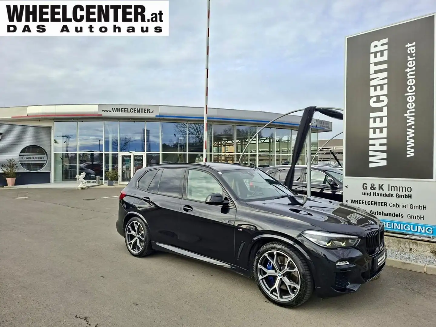 BMW X5 xDrive45e * M-SPORT * 21" * AHK * PANORAMADACH Schwarz - 1