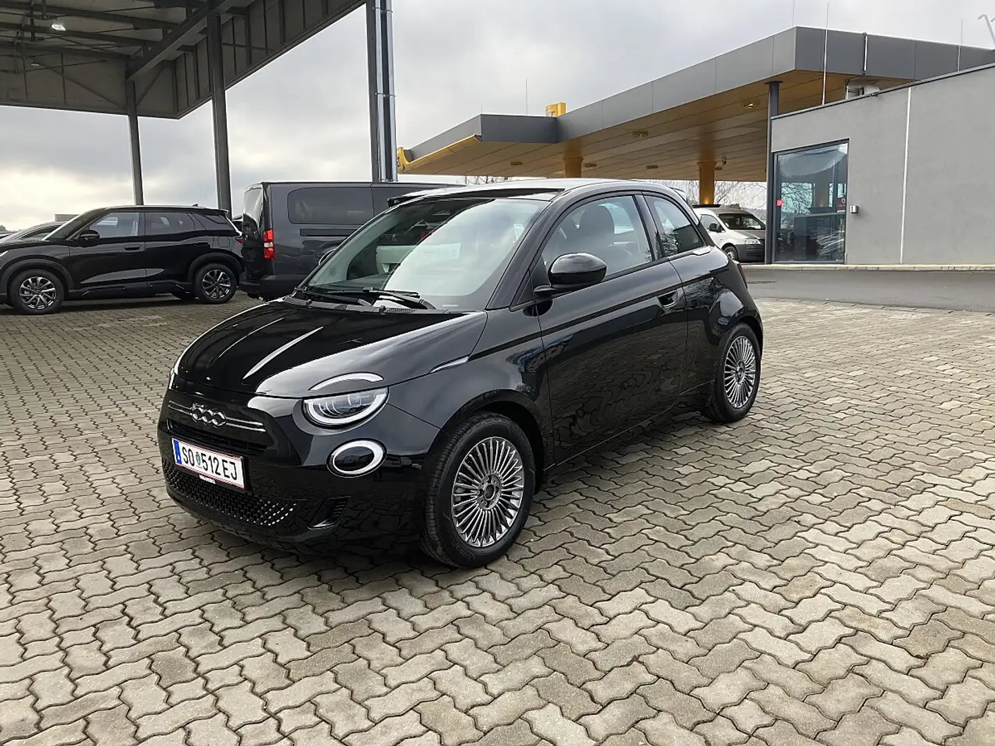 Fiat 500 Hatchback Hybrid Torino Schwarz - 1