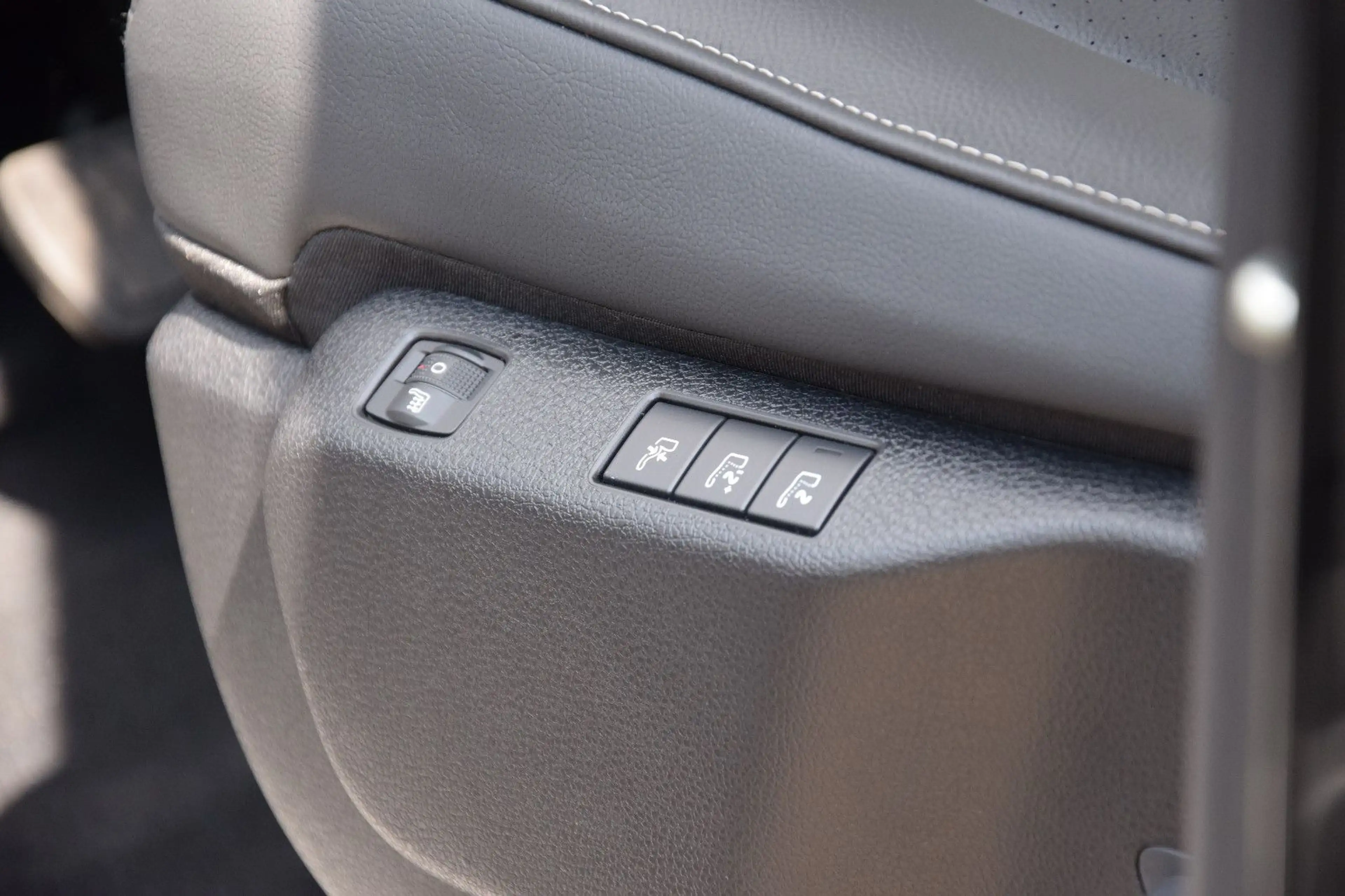 Opel Zafira Life ZAFIRA LIFE GS L3 PANO LEDER 7-SITZE TISCH AHK — photo 6