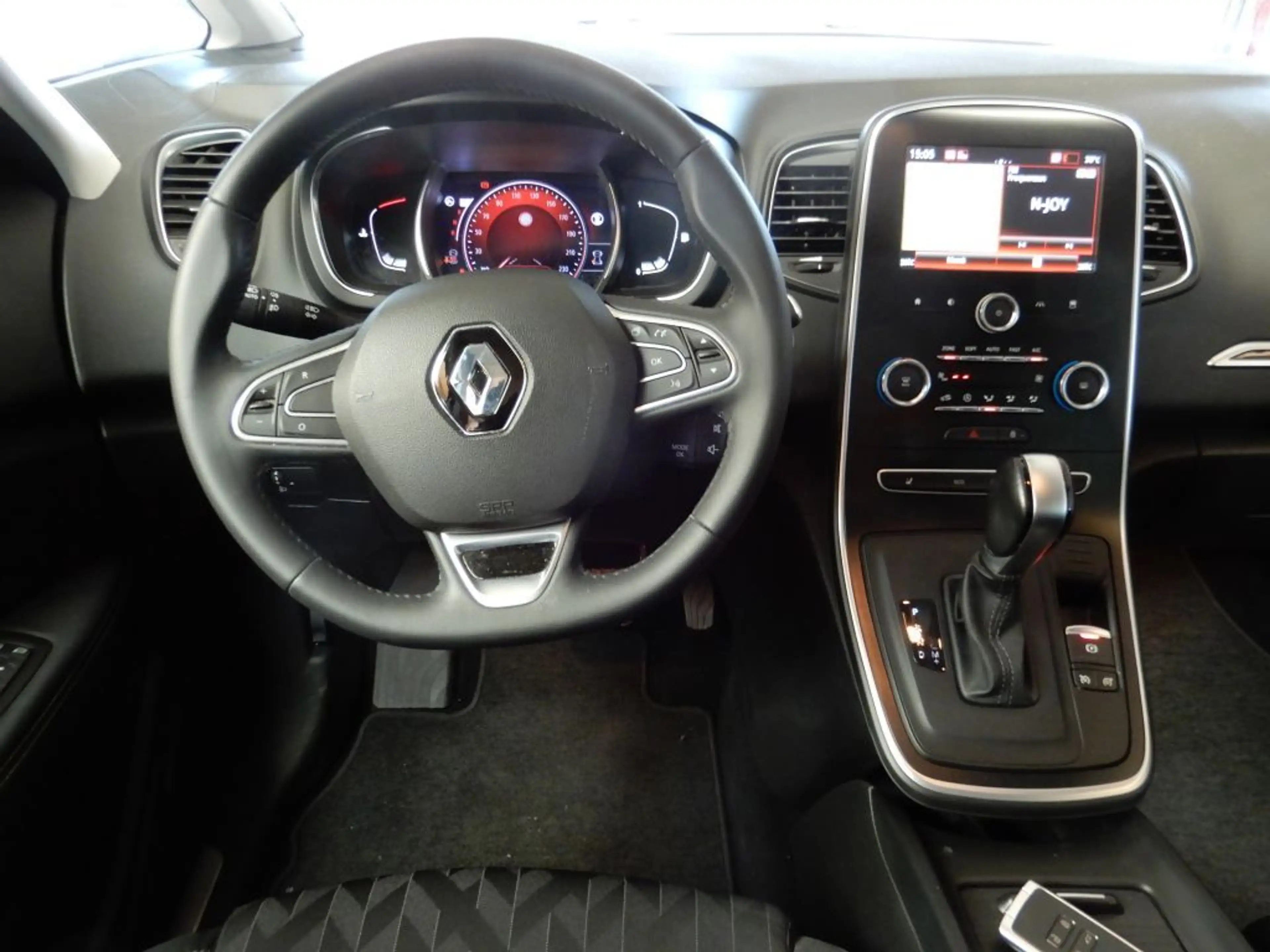 Renault Grand Scenic TCe 160 EDC Deluxe- LIMITED, 7-Sitz — photo 11