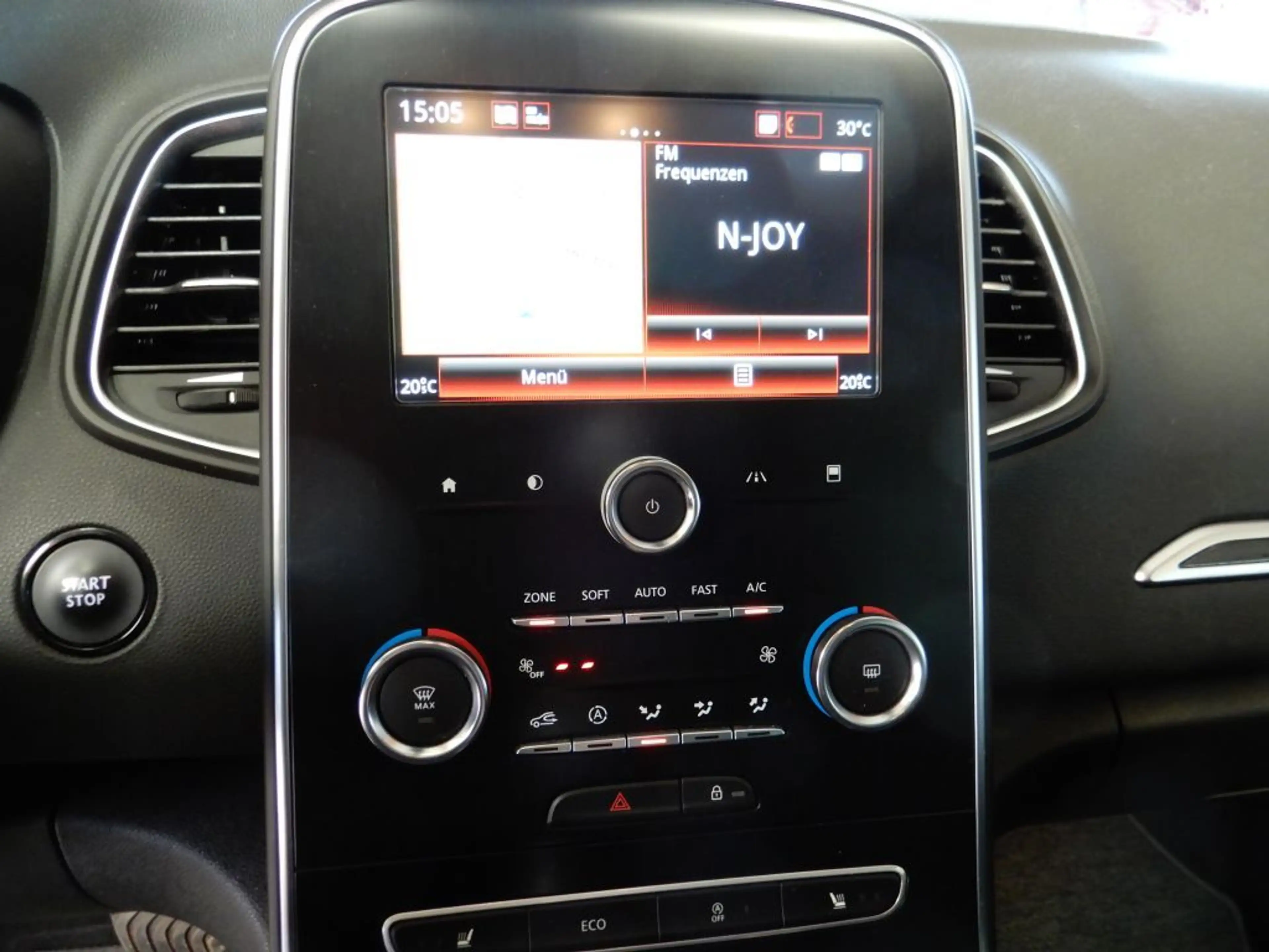 Renault Grand Scenic TCe 160 EDC Deluxe- LIMITED, 7-Sitz — photo 13
