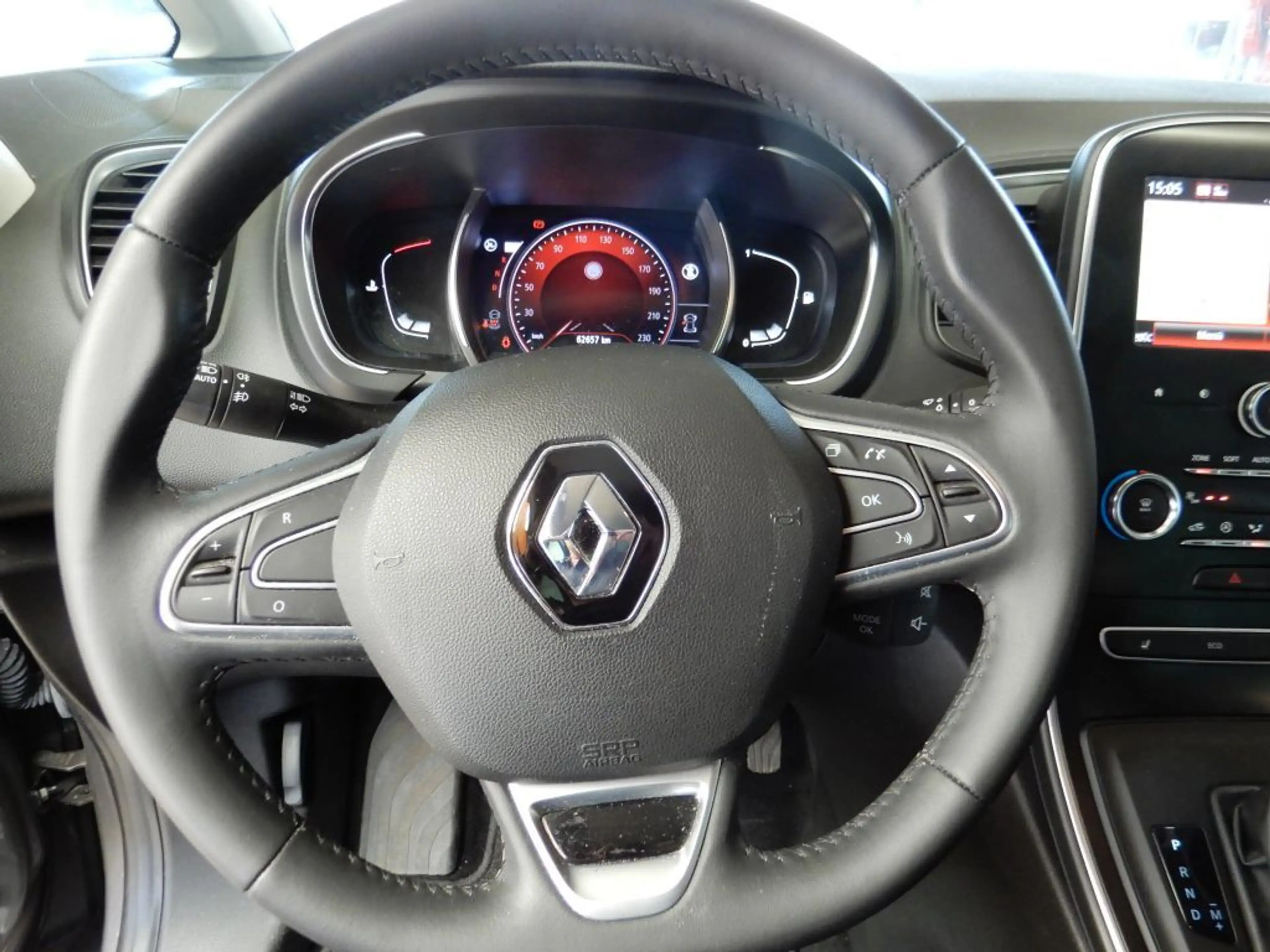 Renault Grand Scenic TCe 160 EDC Deluxe- LIMITED, 7-Sitz — photo 12