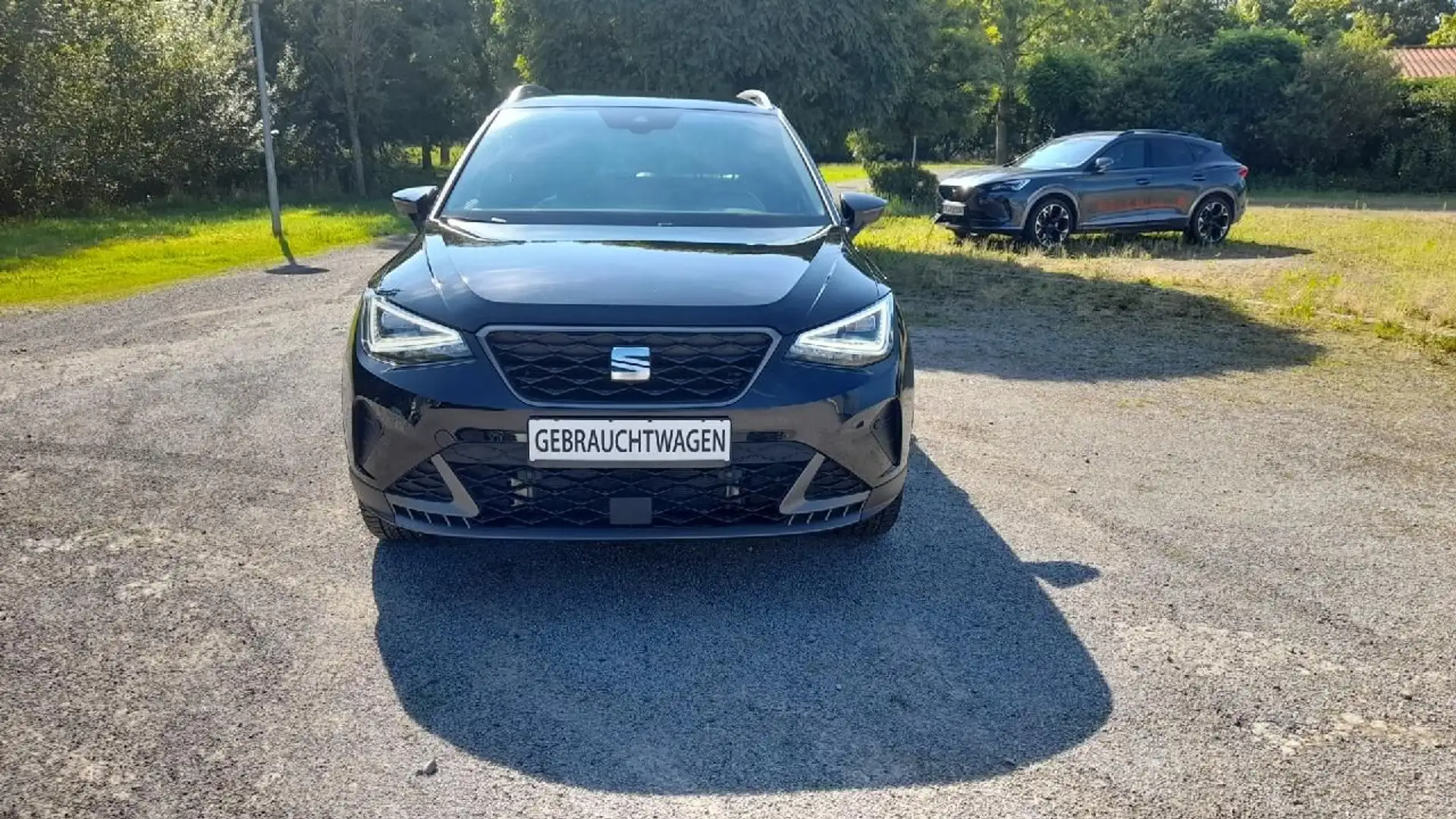 SEAT Arona FR 1.0 TSI NAVI LED RFK PLA SHZ Zwart - 2