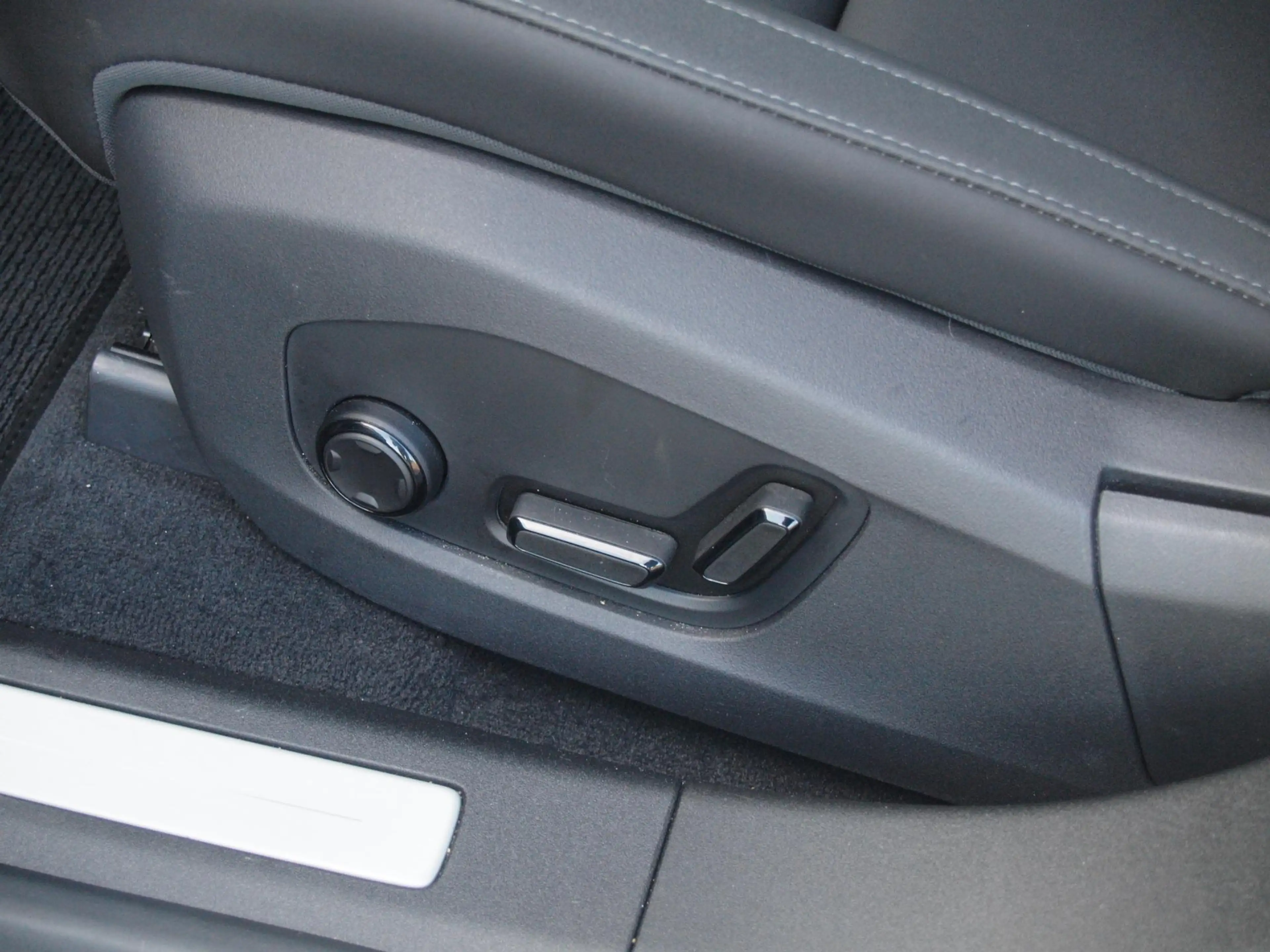 Polestar 4 Long Range Single motor 100 kWh | NL-Auto | Panora — photo 28