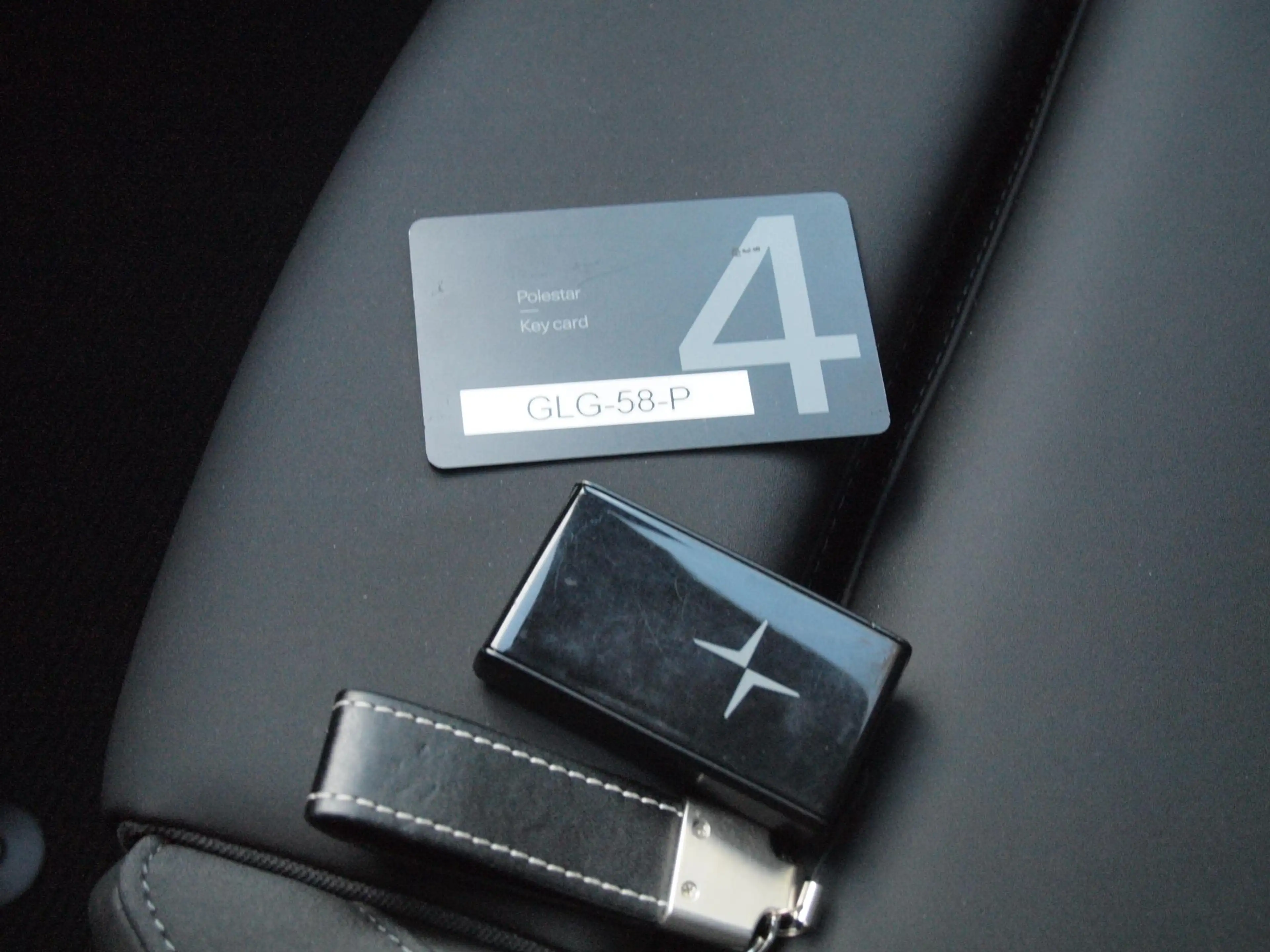 Polestar 4 Long Range Single motor 100 kWh | NL-Auto | Panora — photo 34
