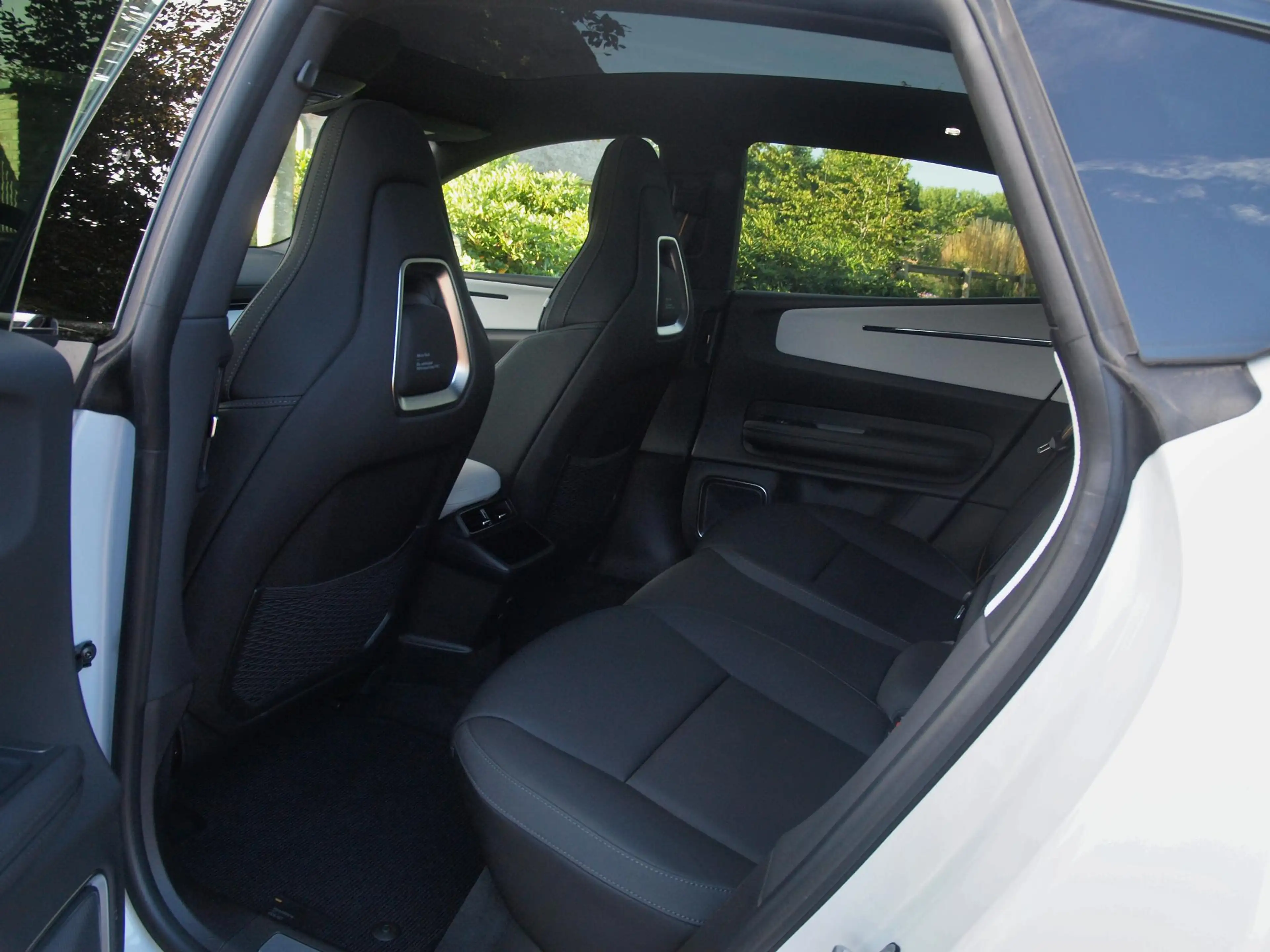 Polestar 4 Long Range Single motor 100 kWh | NL-Auto | Panora — photo 29