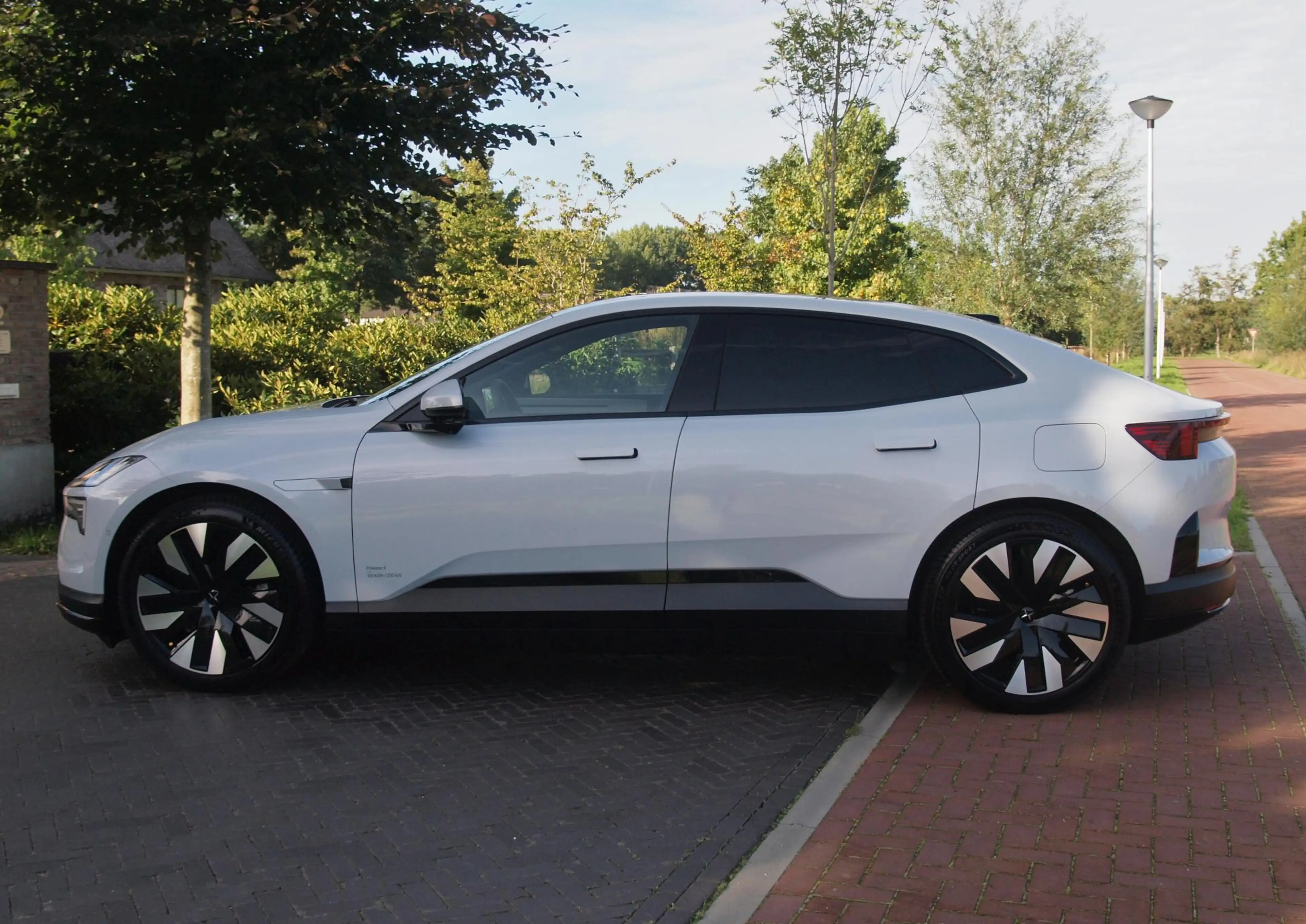 Polestar 4 Long Range Single motor 100 kWh | NL-Auto | Panora — photo 7