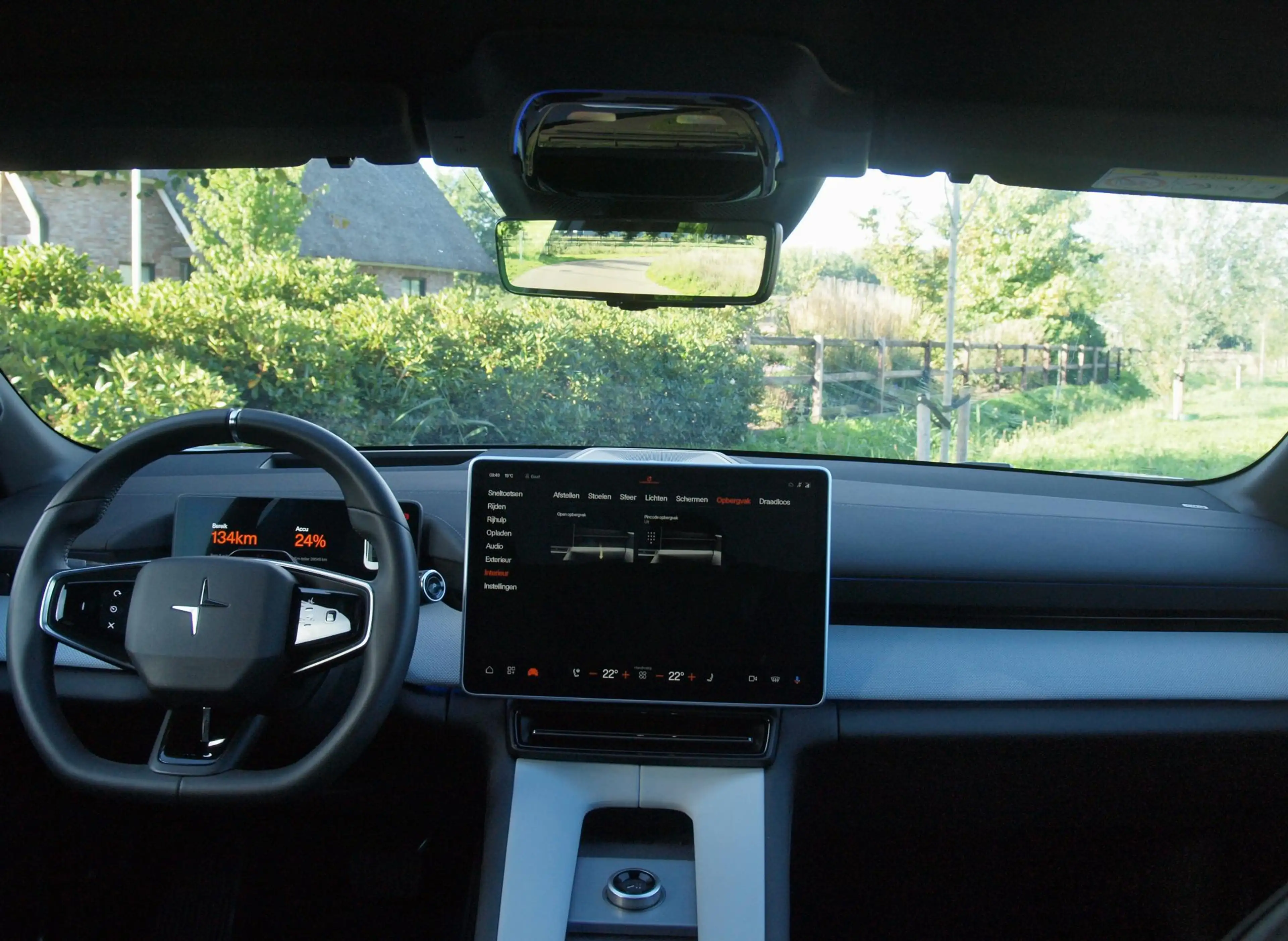 Polestar 4 Long Range Single motor 100 kWh | NL-Auto | Panora — photo 15