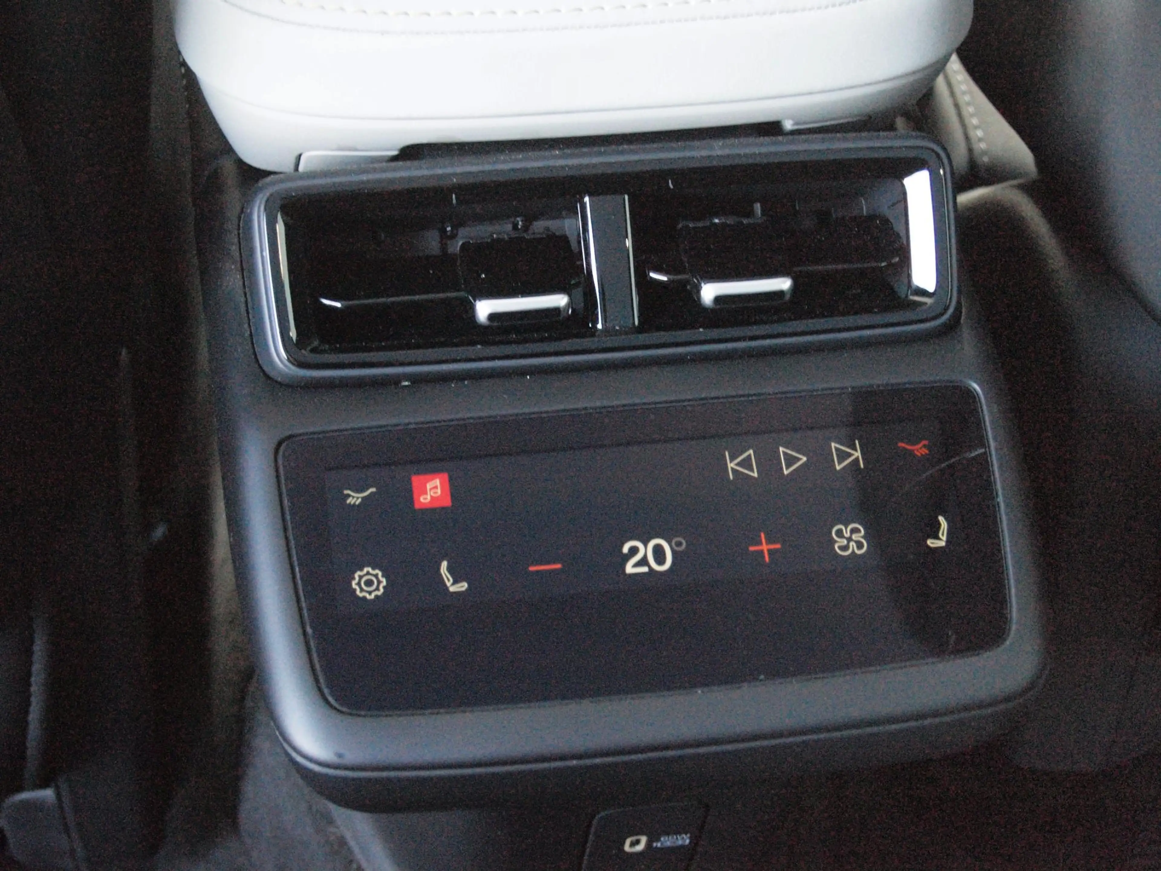 Polestar 4 Long Range Single motor 100 kWh | NL-Auto | Panora — photo 30