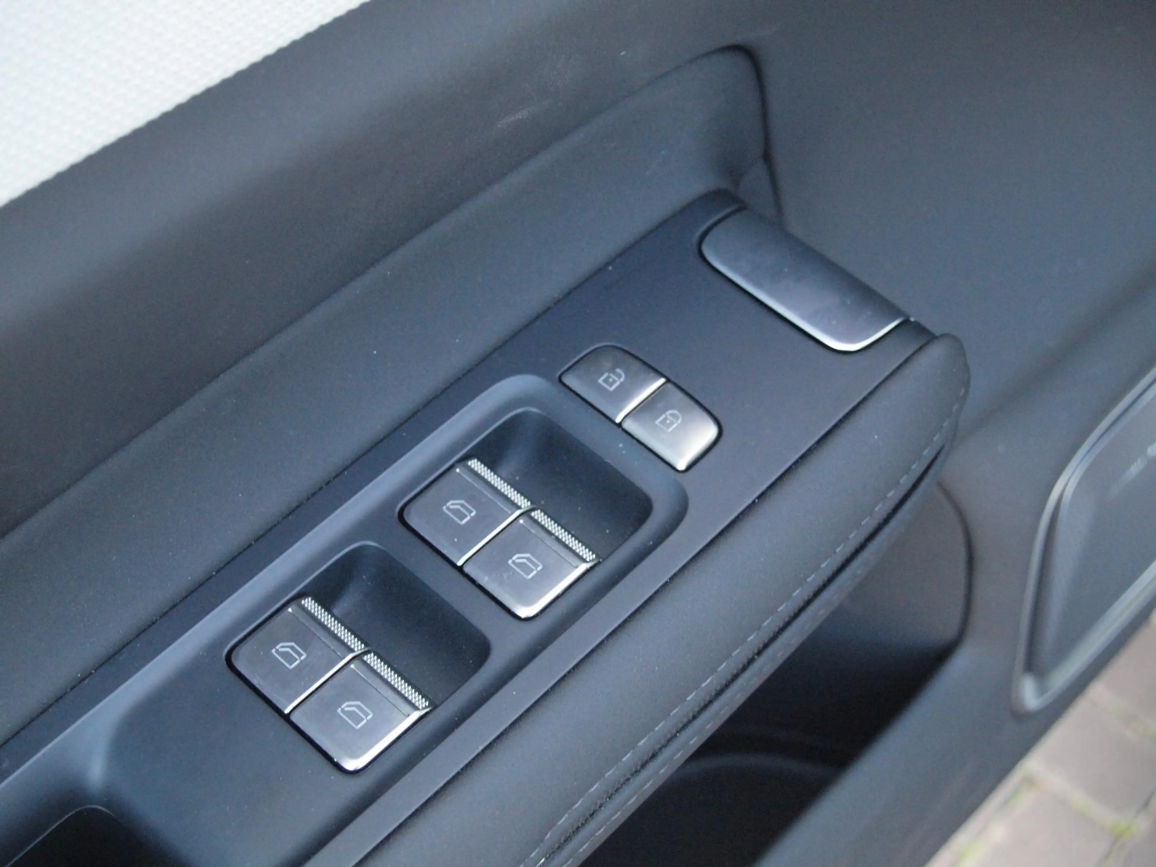 Polestar 4 Long Range Single motor 100 kWh | NL-Auto | Panora — photo 26