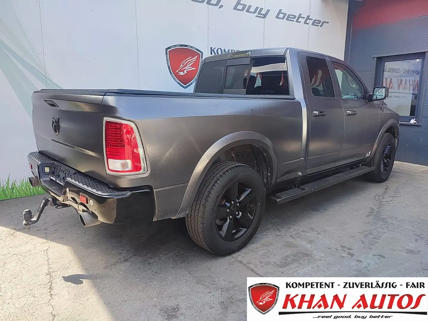 RAM 1500 Quad Cab Laramie *5.7L V8 Hemi* Grau - 1