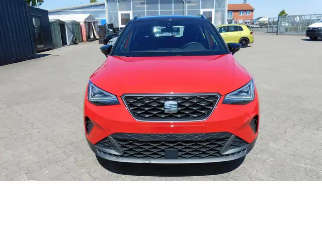 SEAT Arona view 3