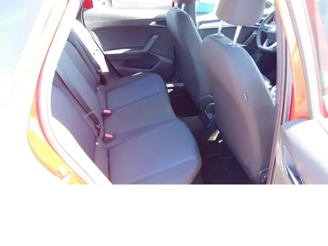 SEAT Arona view 13