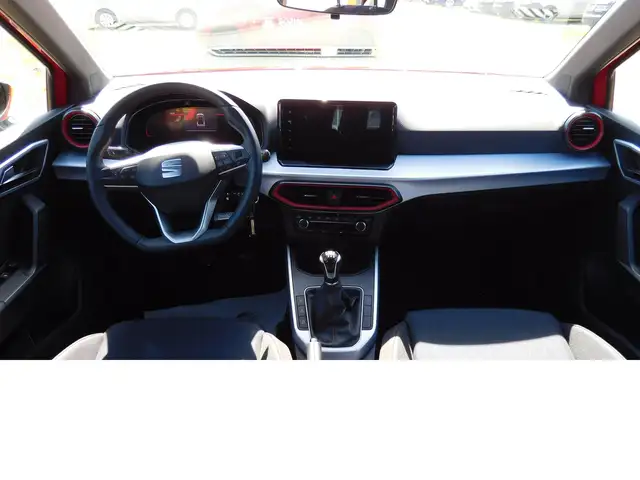 SEAT Arona view 10