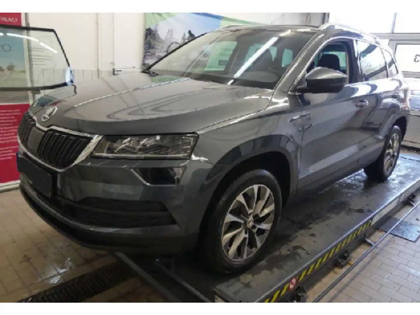 Skoda Karoq Clever 1.5 TSI Navi PDC Klima LED Kessy Grau - 2