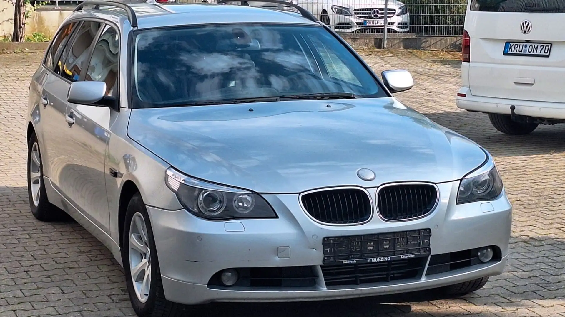 BMW 530 d Touring Leder Comfort Navi Xenon Silber - 2