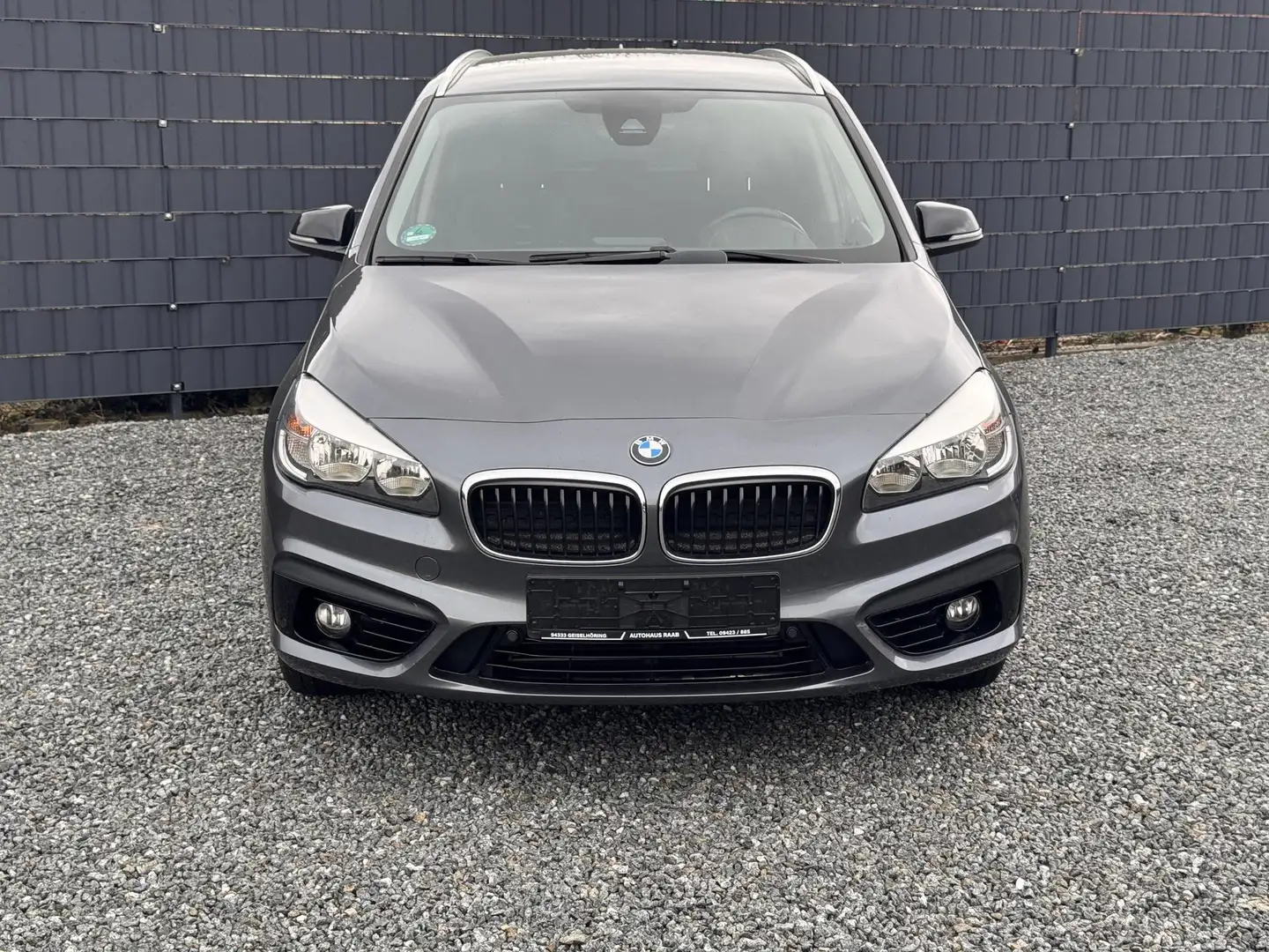 BMW 218 Gran Tourer d Sport Line 2er - 218d 110 kW (150... Grau - 2