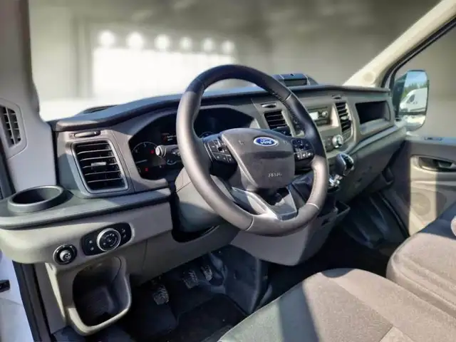 Ford Transit view 7