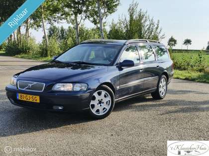 Volvo V70 2.4 automaat lage kilometerstand!