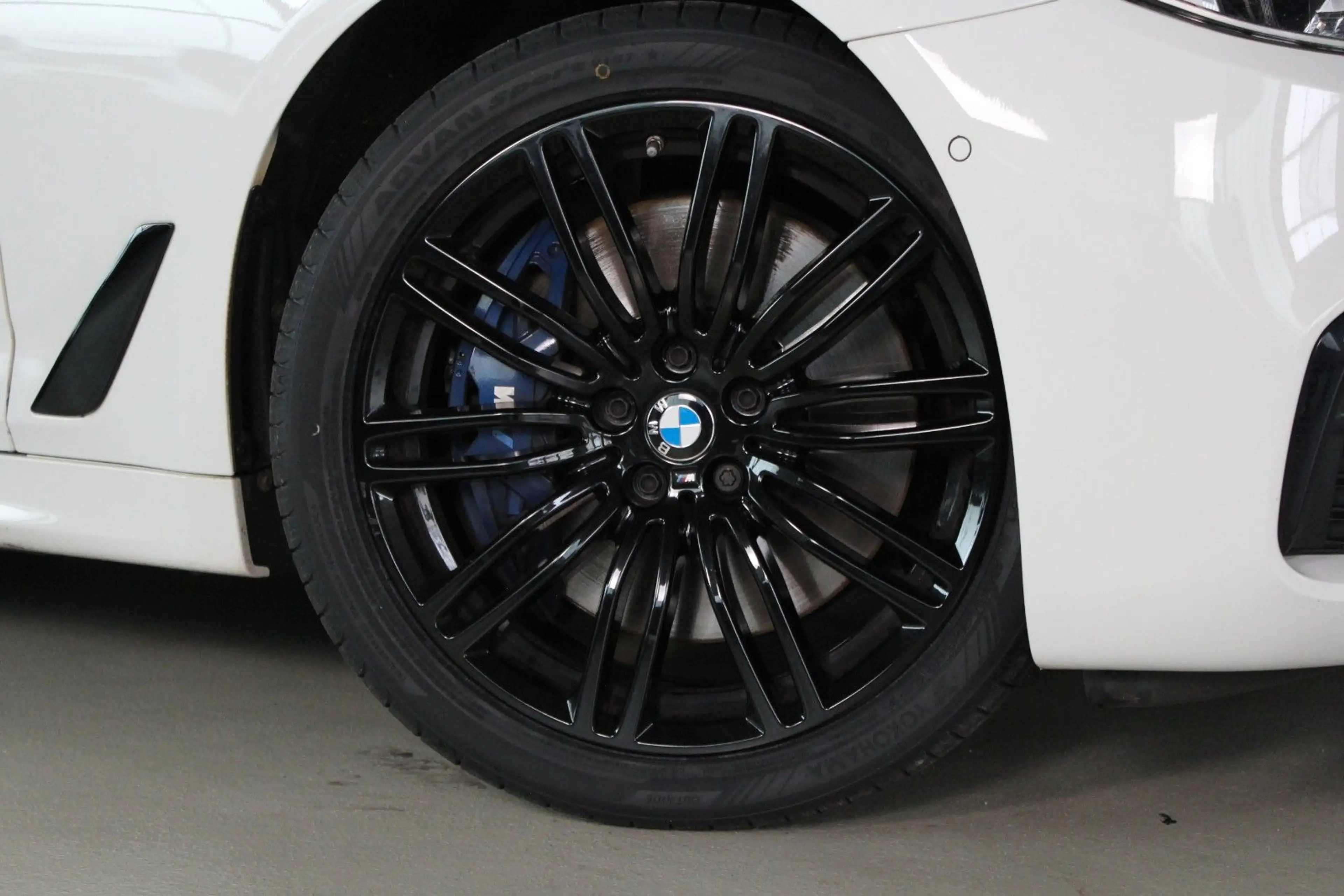 BMW 540 d T xDrive M-Sport 360°/H&K/LHZ/Sitzlüftung — photo 5