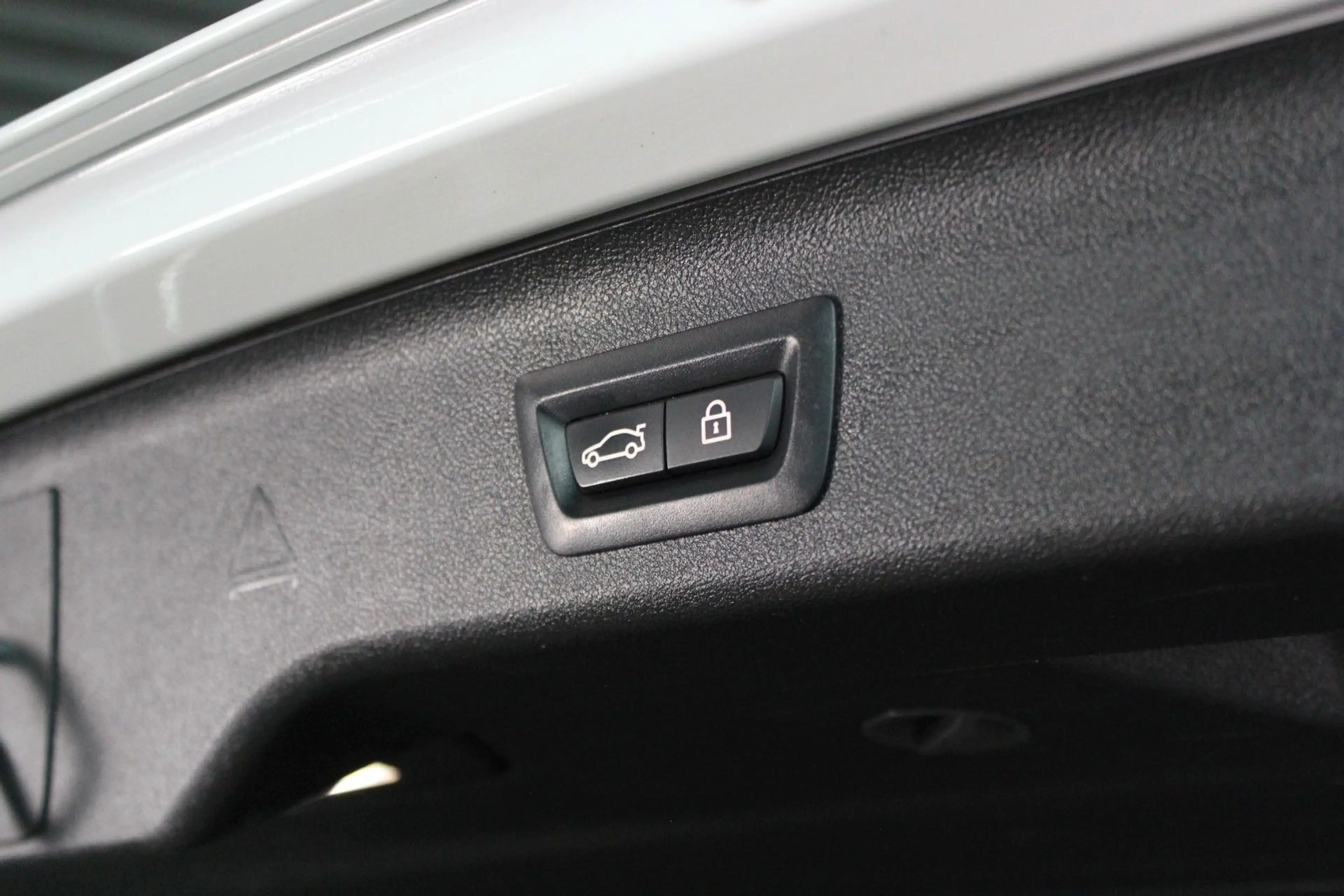 BMW 540 d T xDrive M-Sport 360°/H&K/LHZ/Sitzlüftung — photo 9