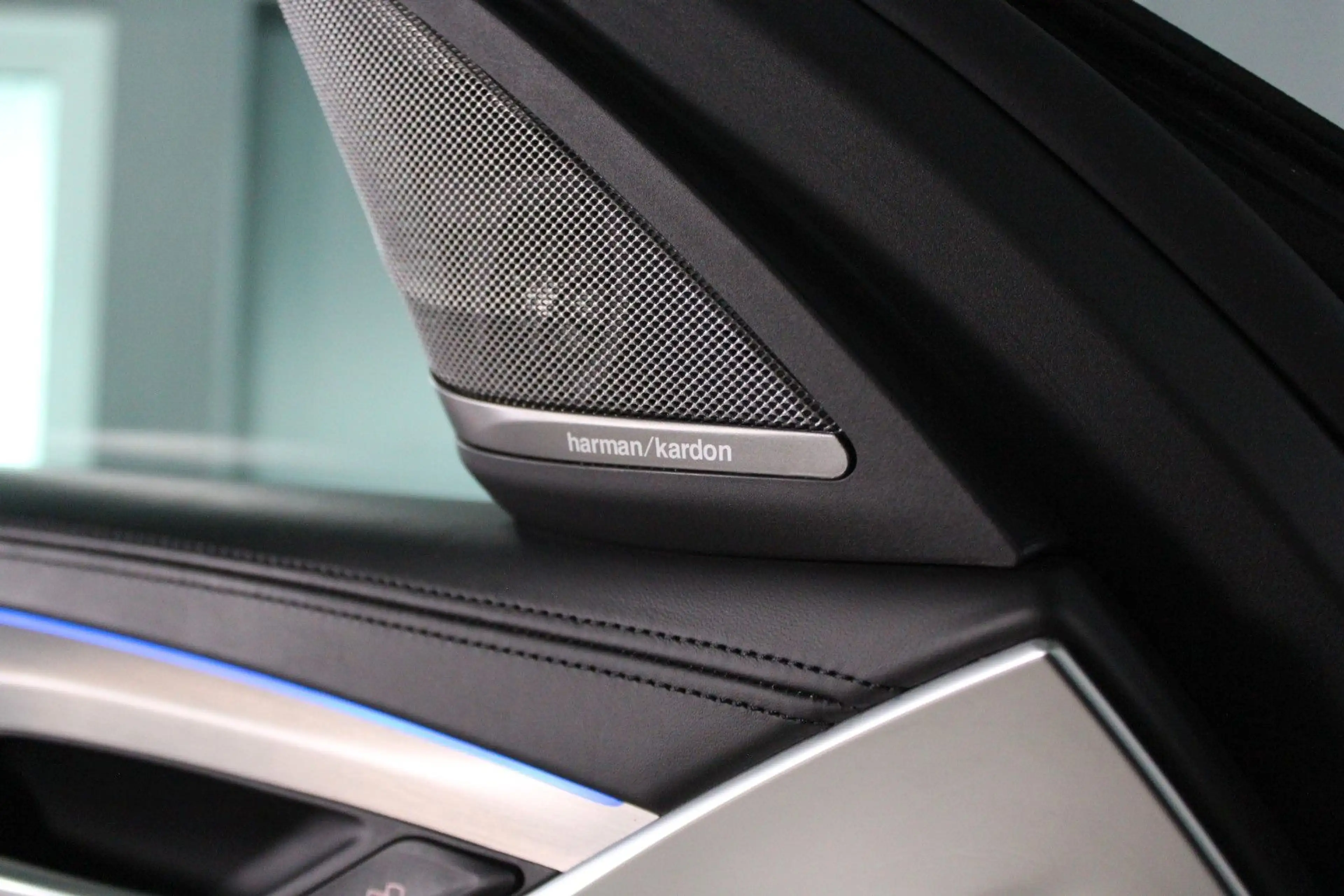 BMW 540 d T xDrive M-Sport 360°/H&K/LHZ/Sitzlüftung — photo 15