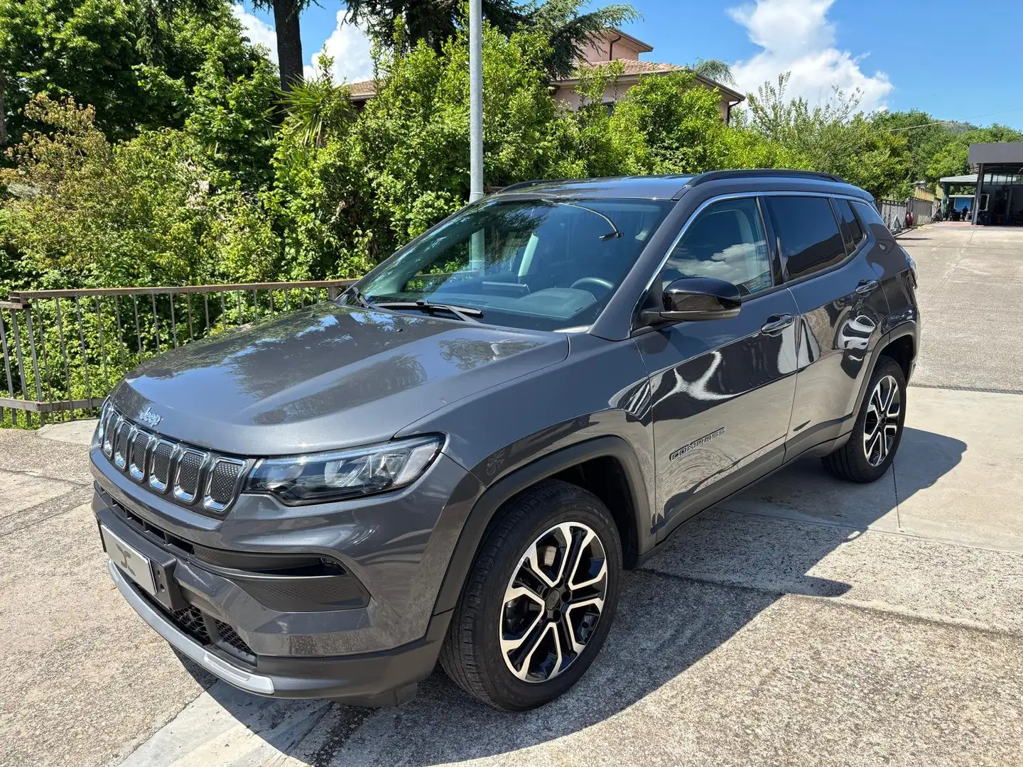 Jeep Compass 1.6 mjt Limited 2wd 130cv "New Model" Gris - 2