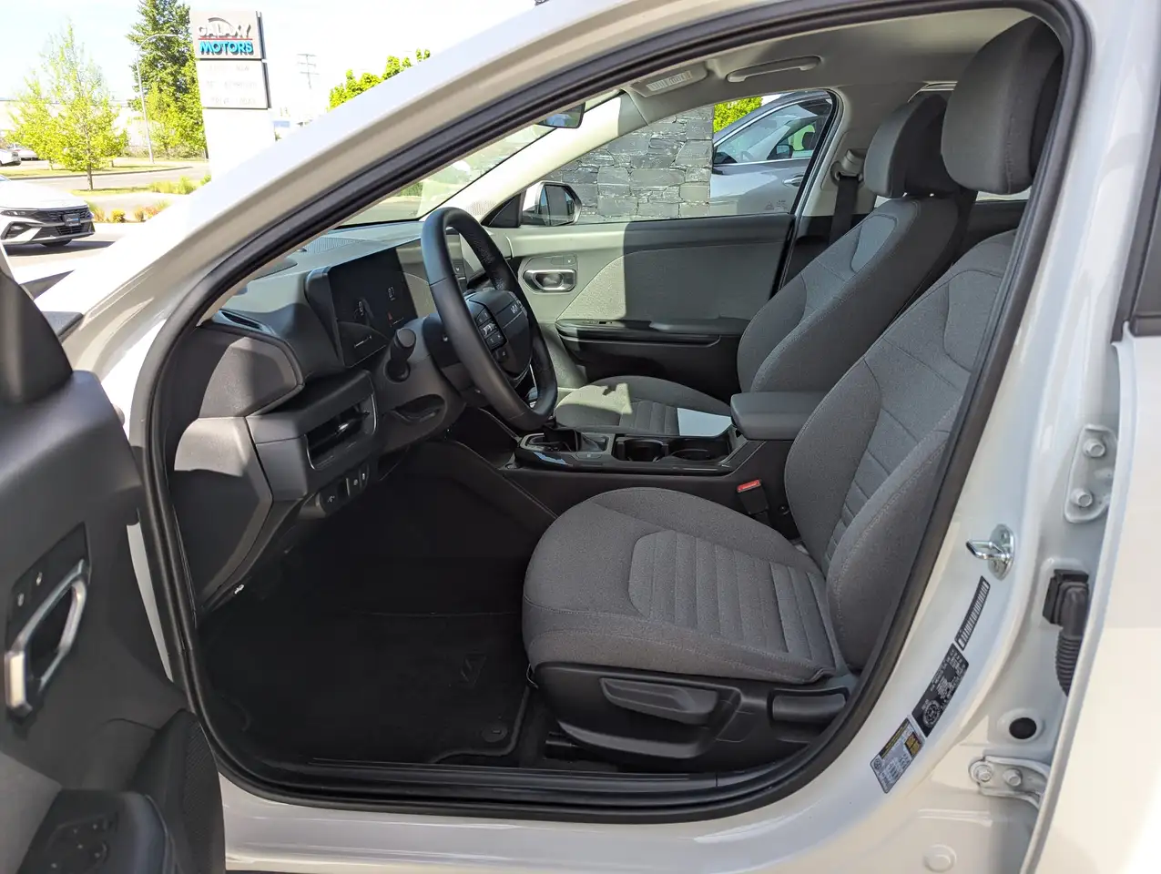 Kia K4 снимка Kia K4