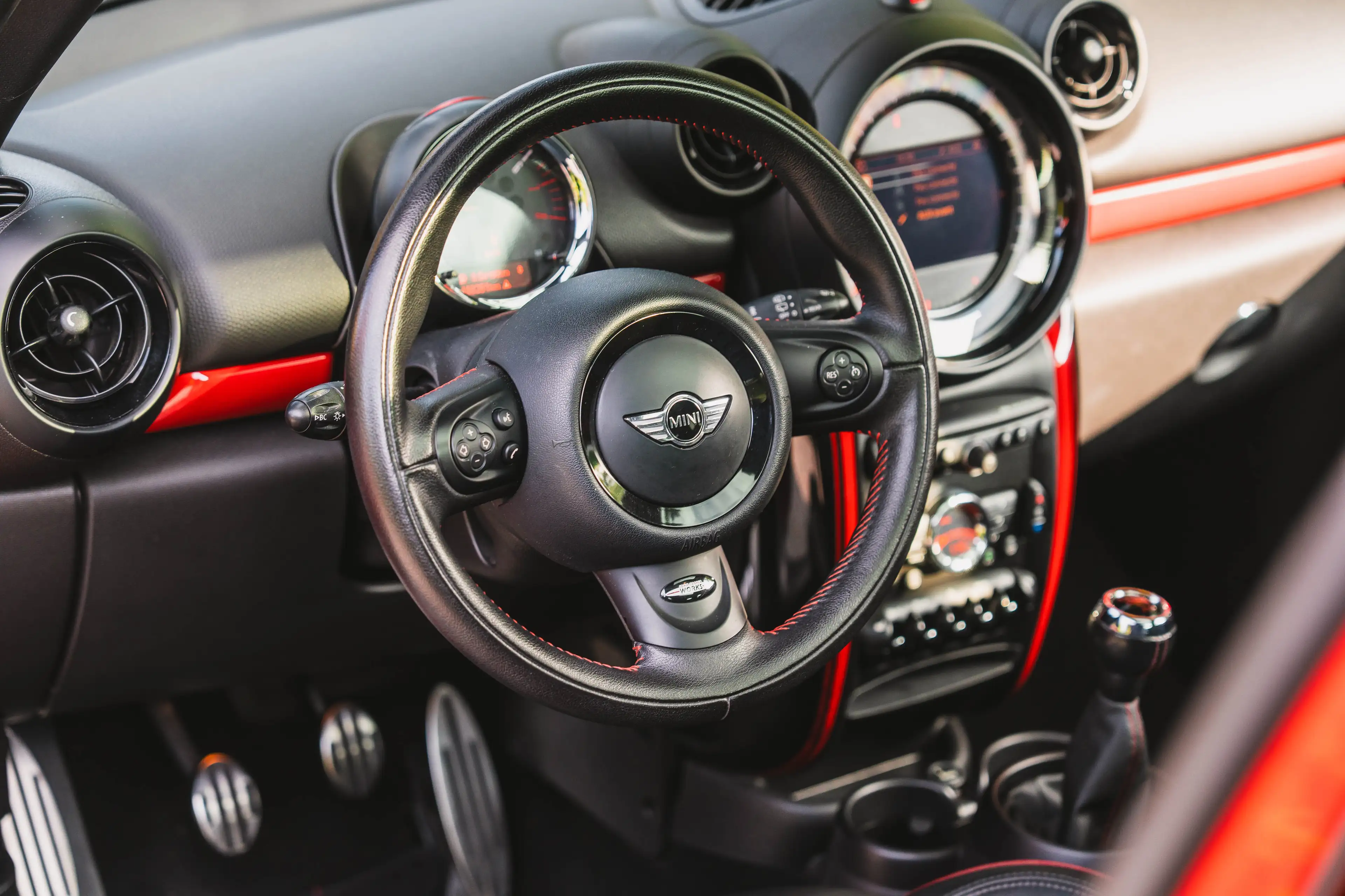MINI John Cooper Works Paceman John Cooper Works Paceman 1.6i — photo 14