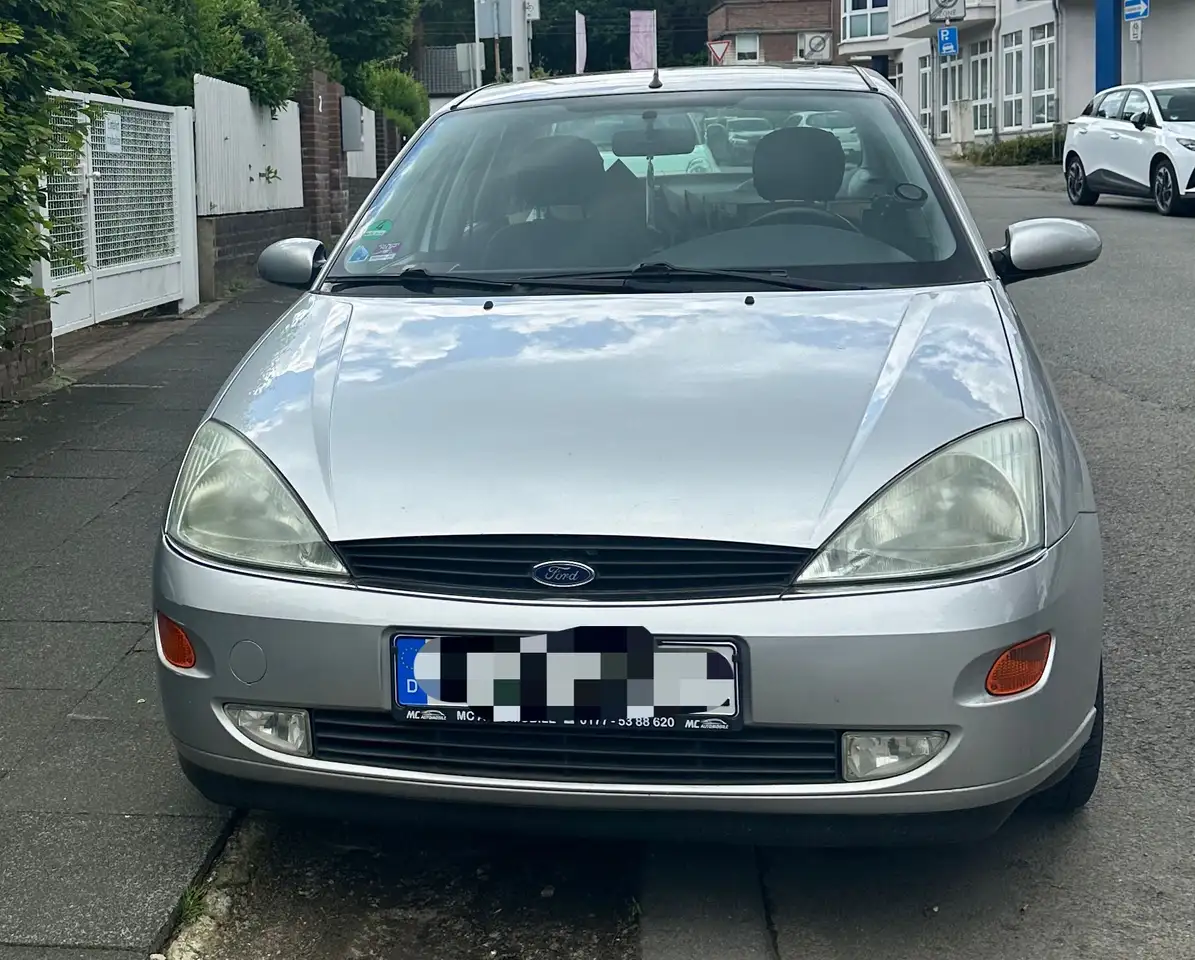 Ford Focus Ghia, foto 2
