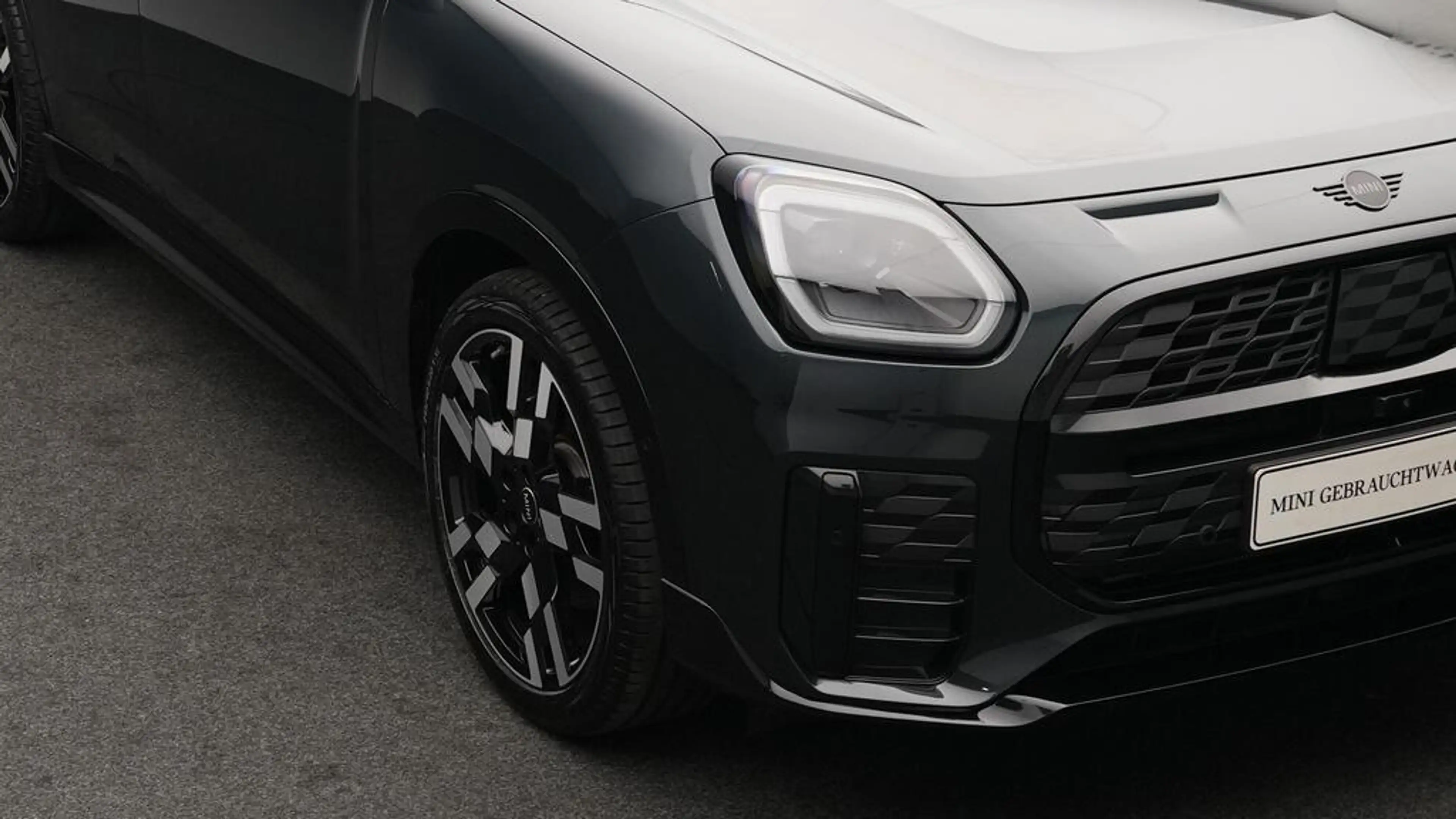 MINI Countryman S All4 John Cooper Works Trim — photo 17
