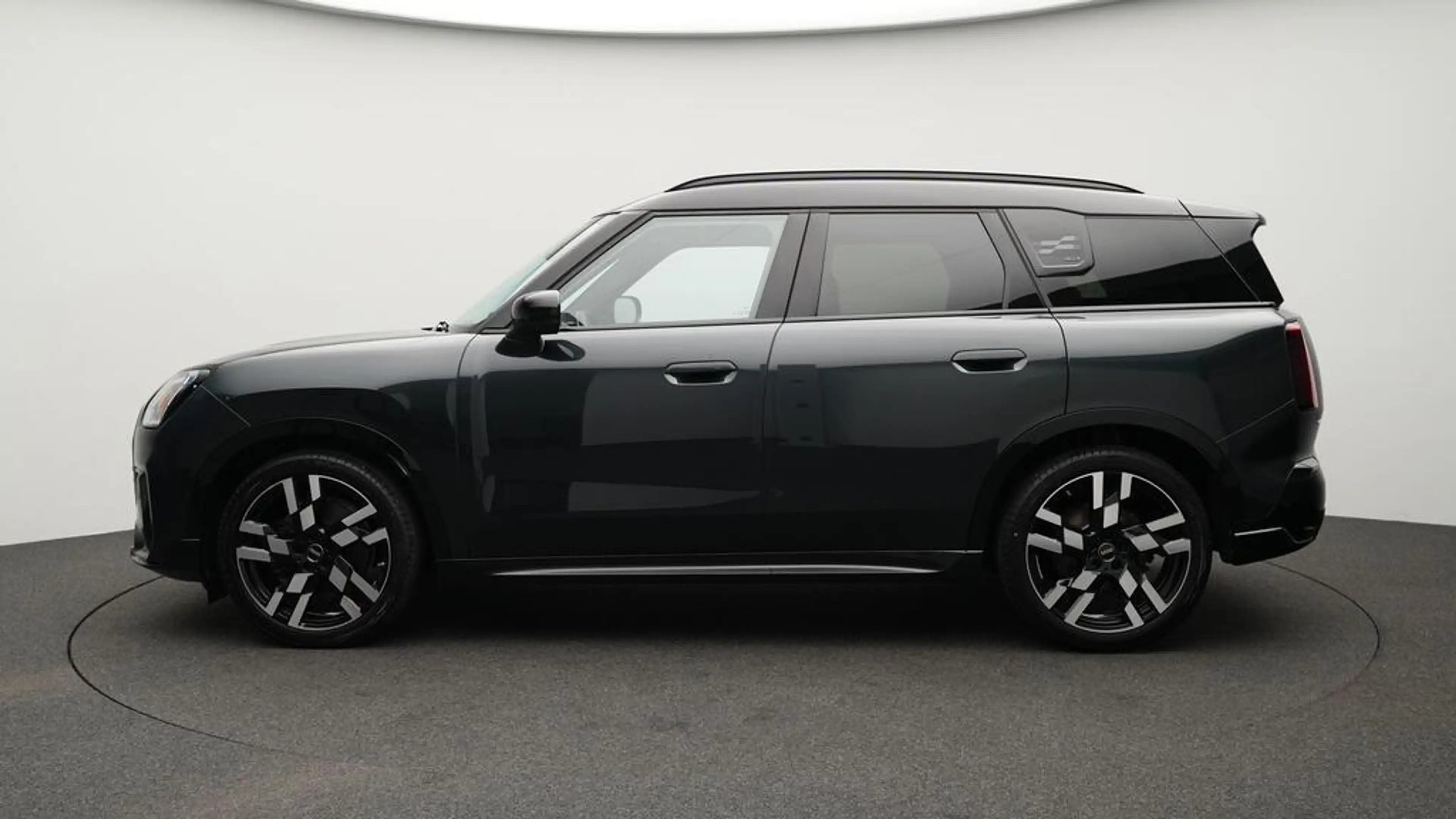 MINI Countryman S All4 John Cooper Works Trim — photo 2