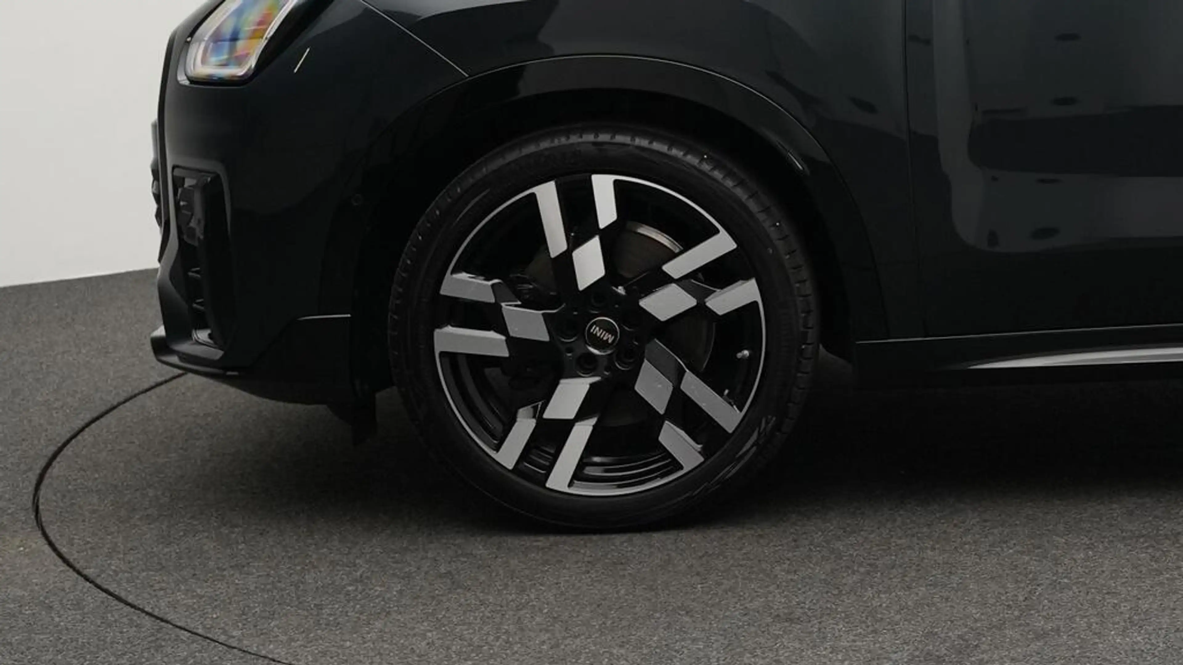 MINI Countryman S All4 John Cooper Works Trim — photo 11