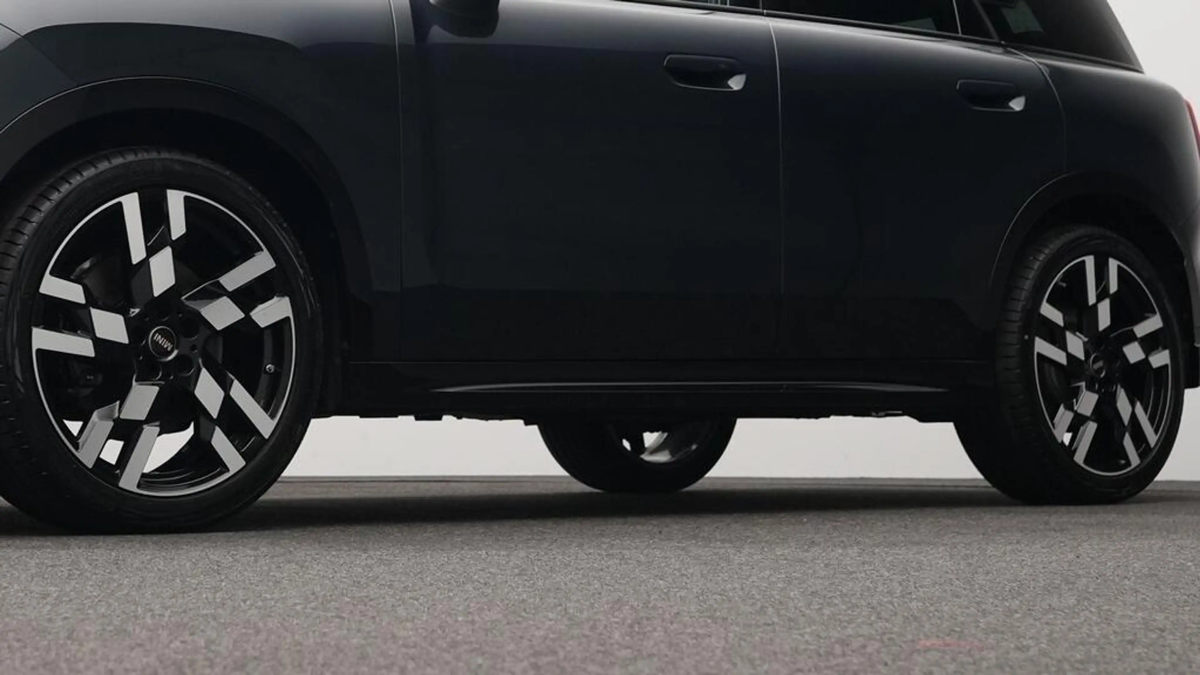 MINI Countryman S All4 John Cooper Works Trim — photo 19