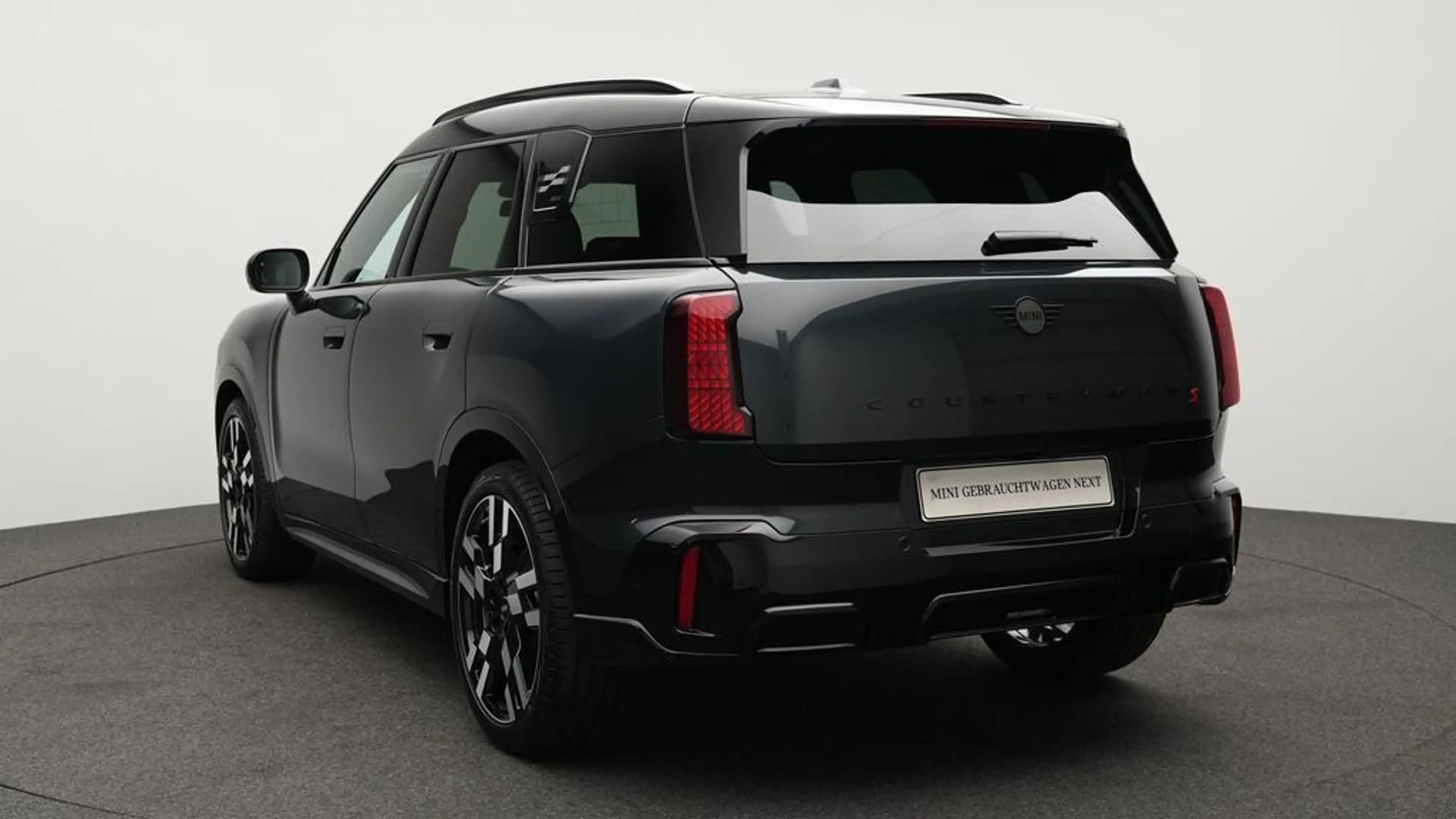 MINI Countryman S All4 John Cooper Works Trim — photo 6