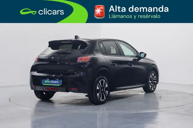 Peugeot 208 view 5